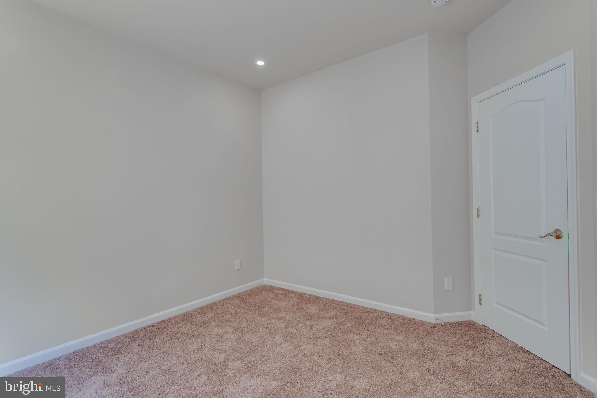 Real estate listing preview #35