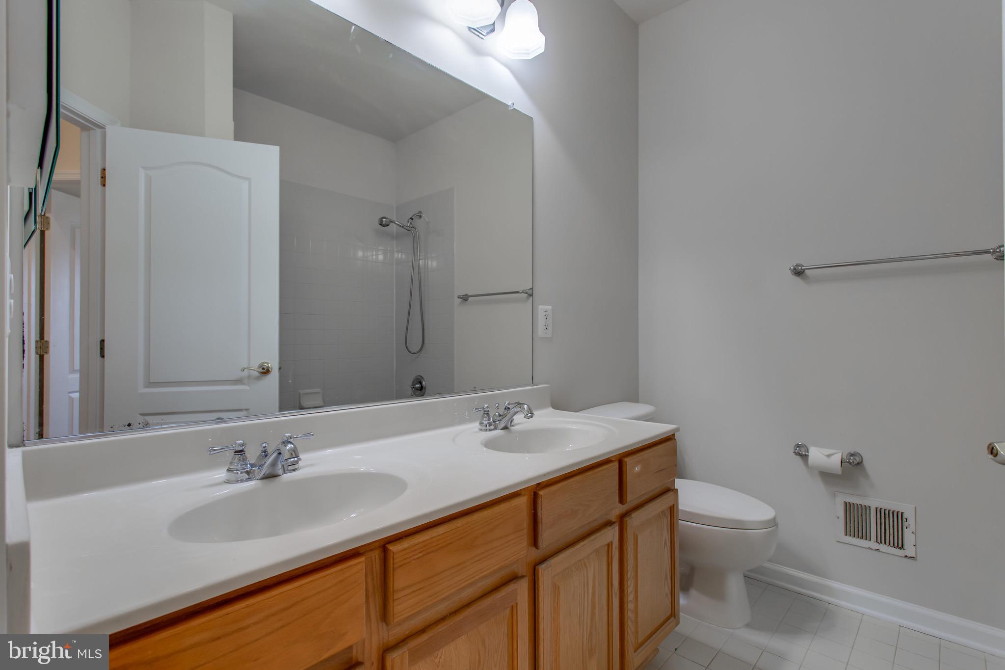 Real estate listing preview #42