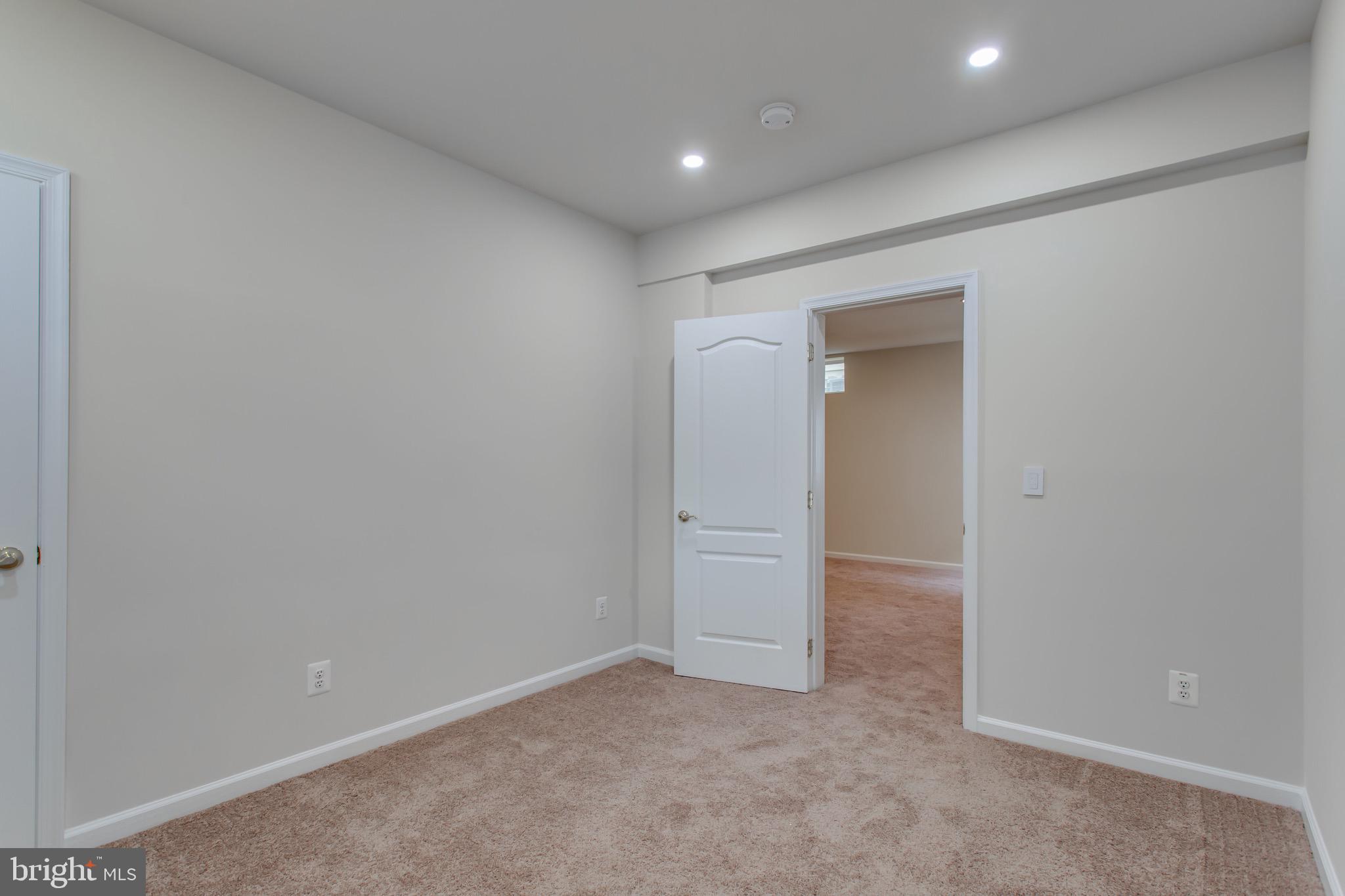 Real estate listing preview #56