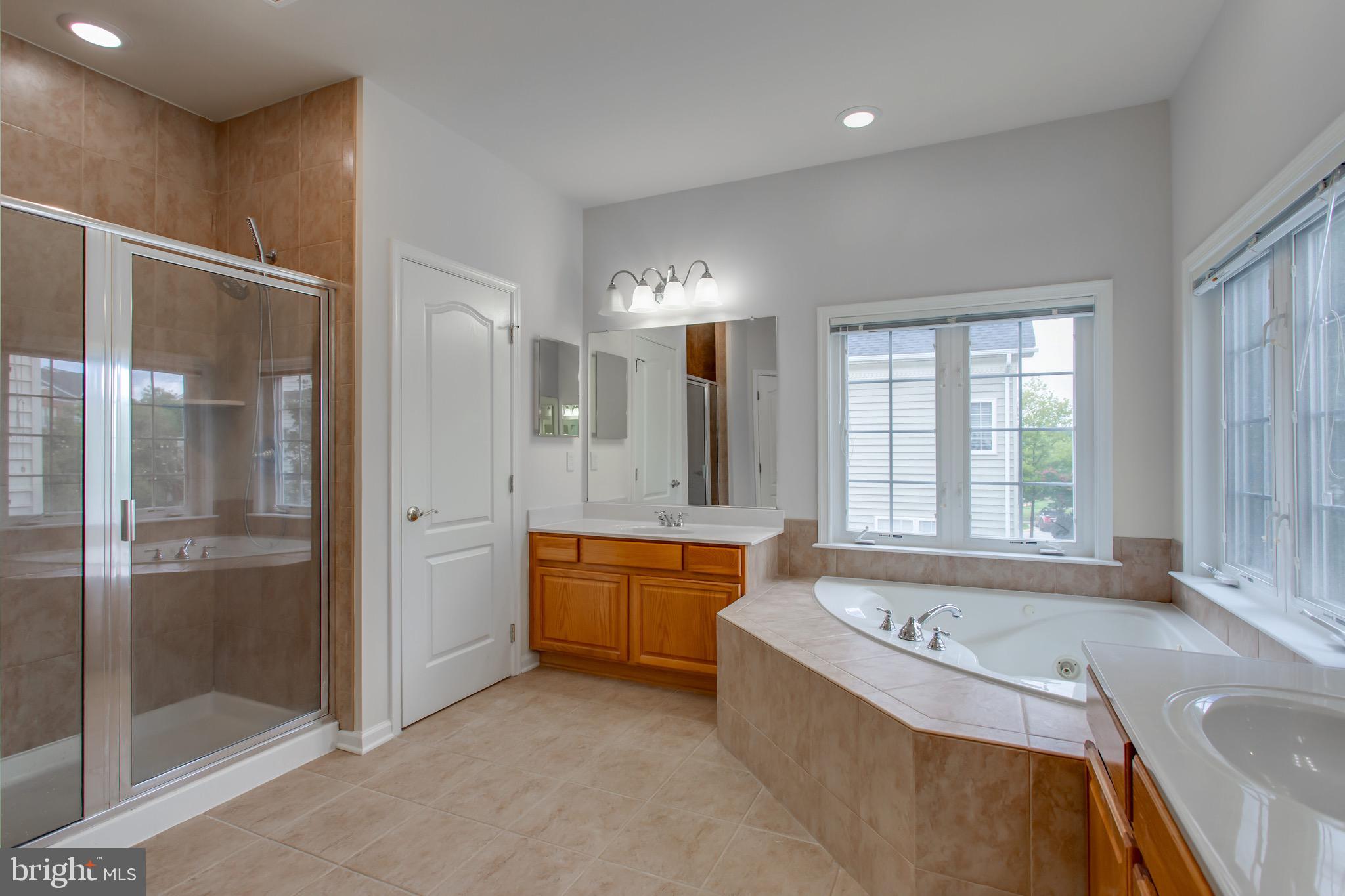 Real estate listing preview #32