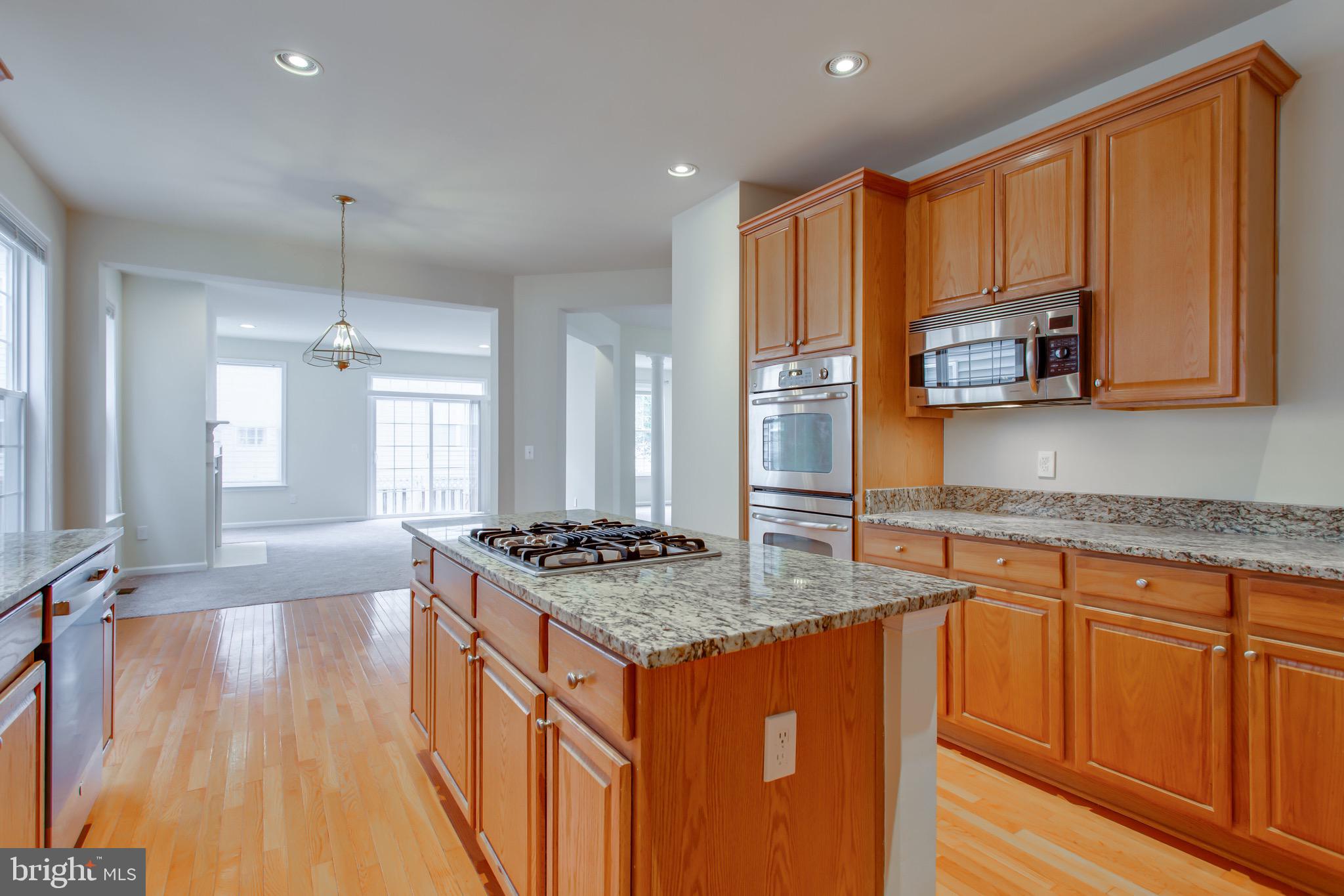 Real estate listing preview #9