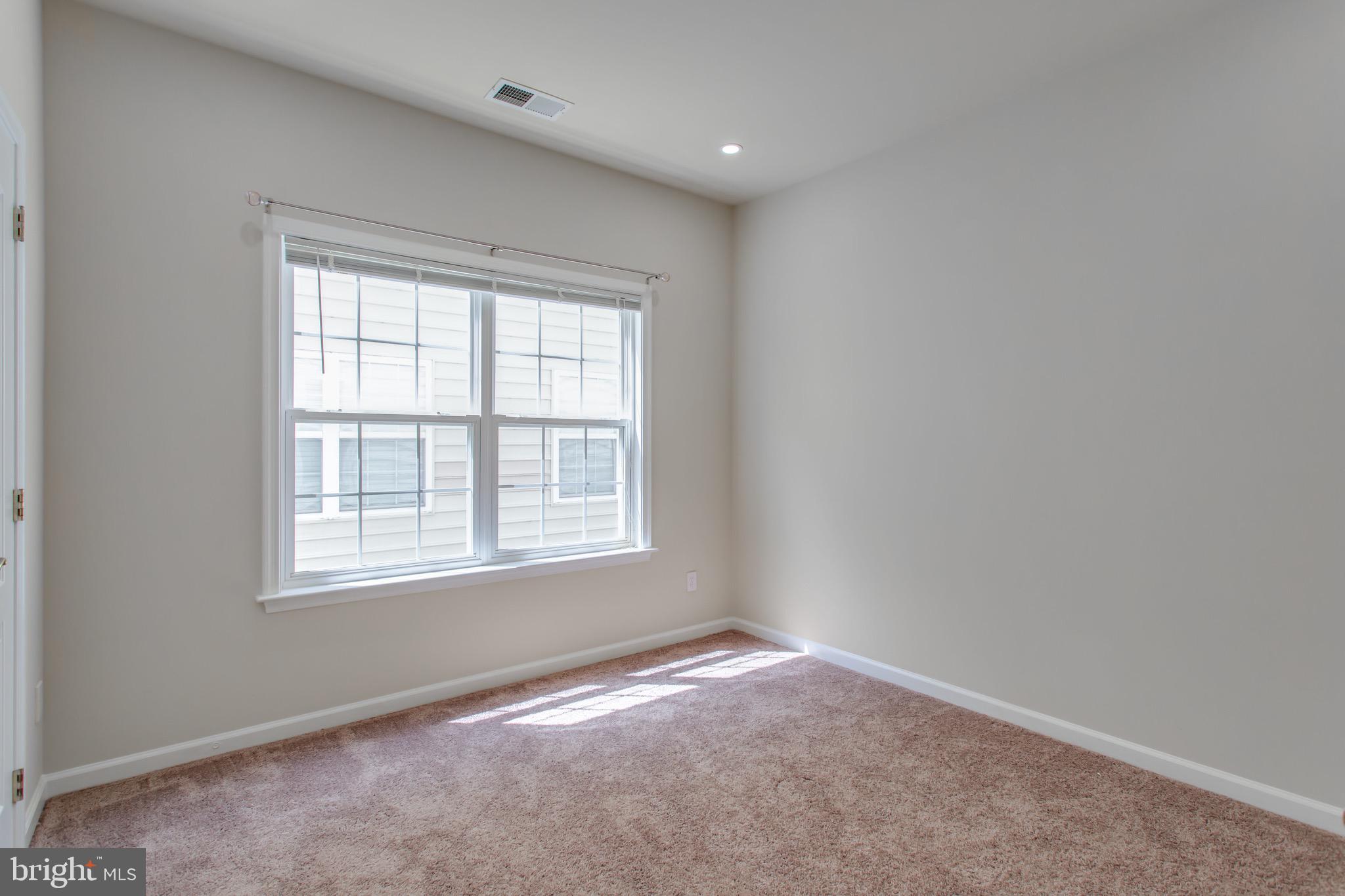 Real estate listing preview #36