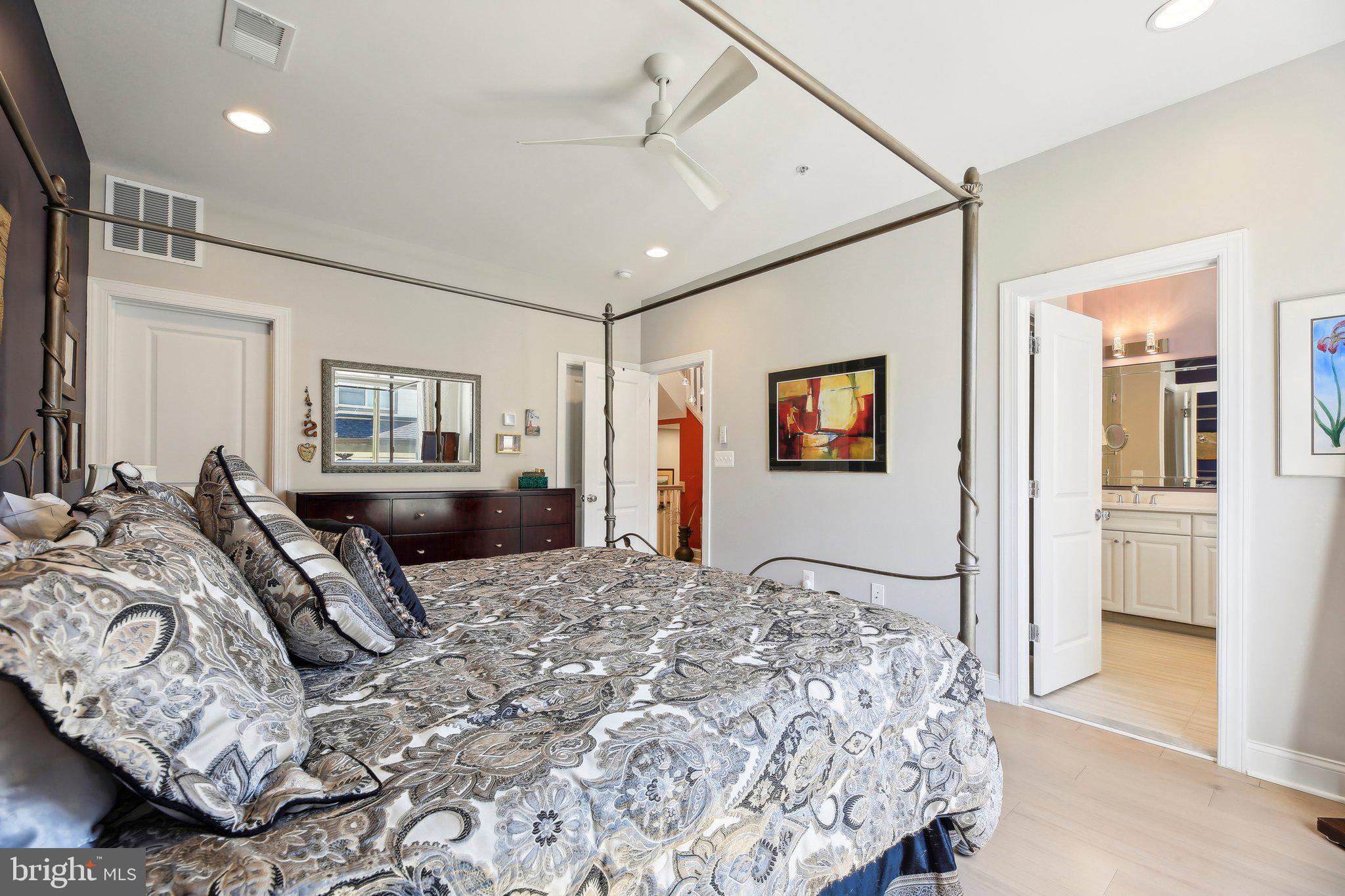 Real estate listing preview #36