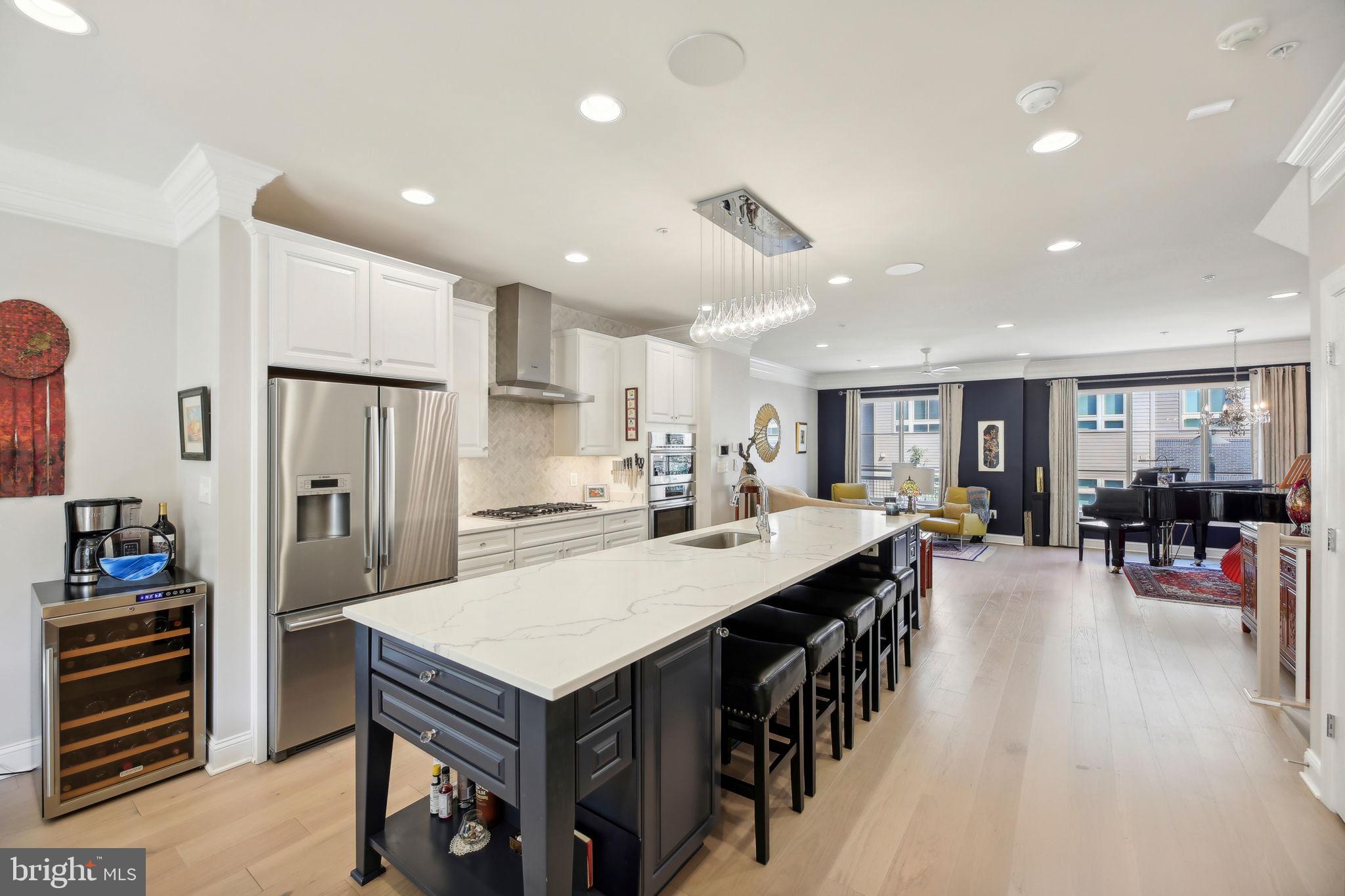 Real estate listing preview #3