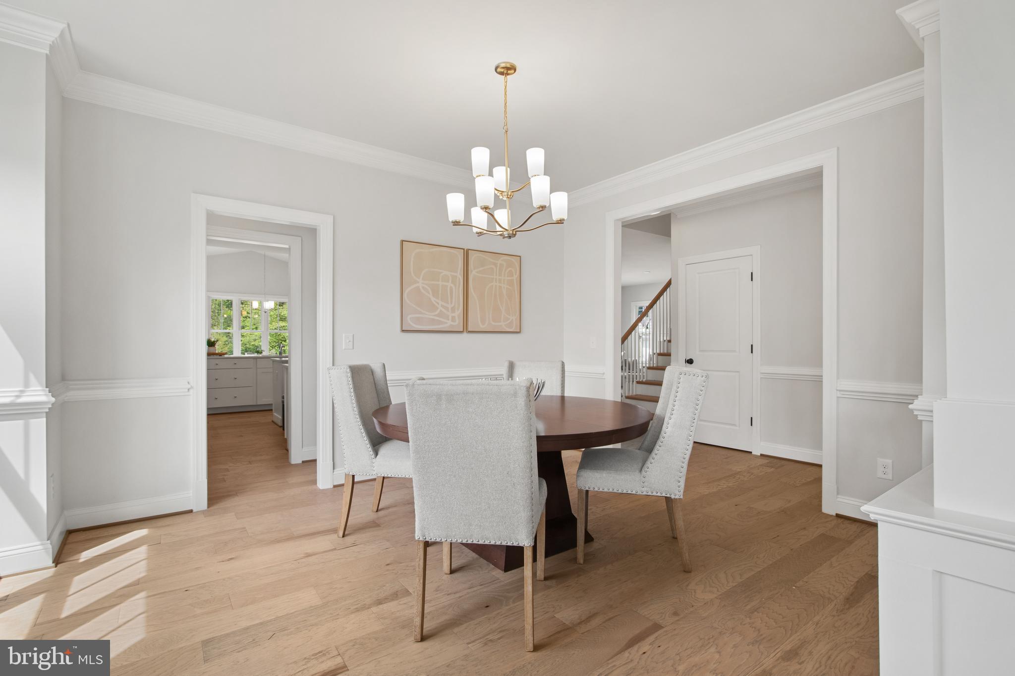 Real estate listing preview #14