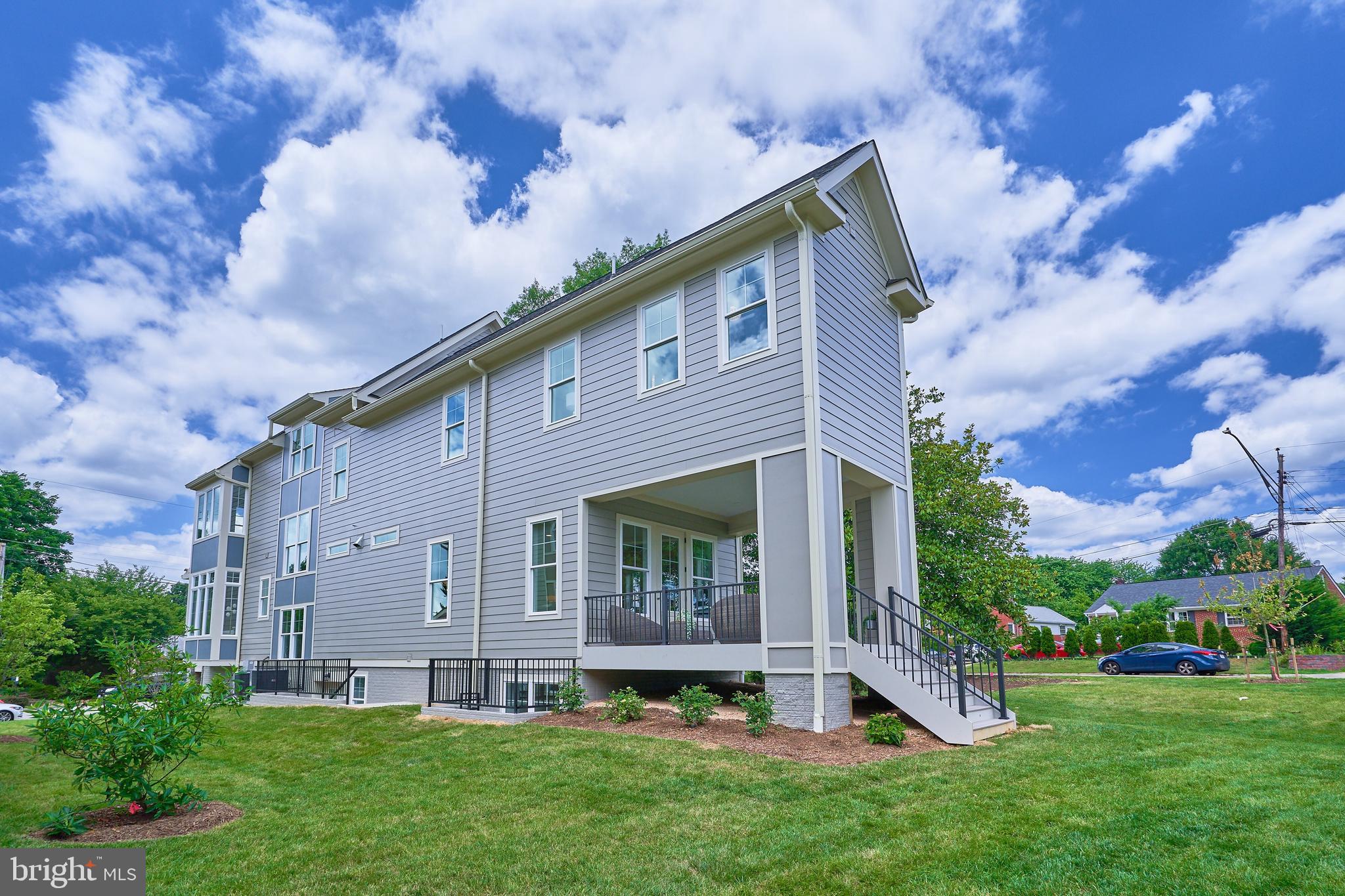 Real estate listing preview #64