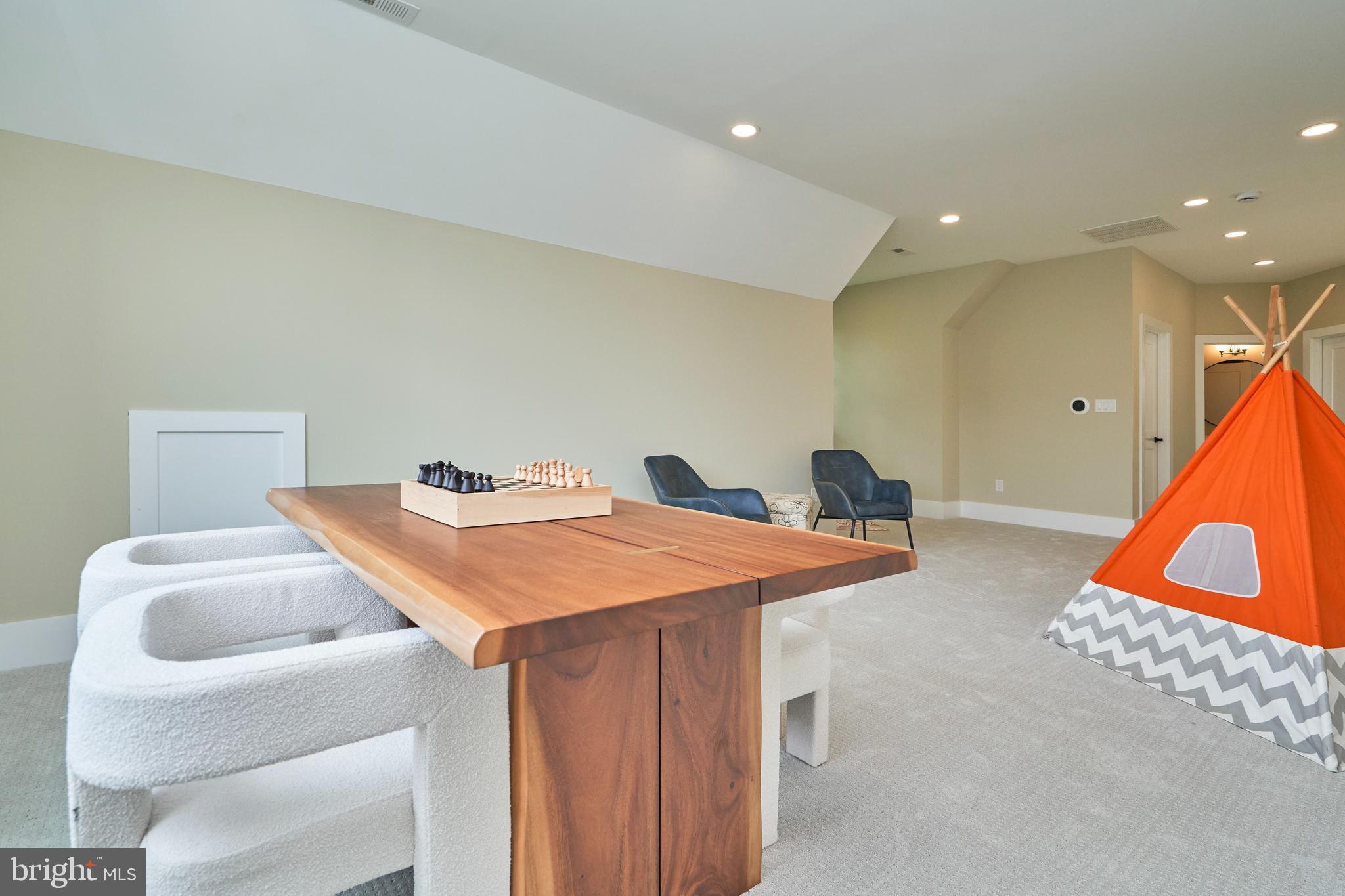 Real estate listing preview #53