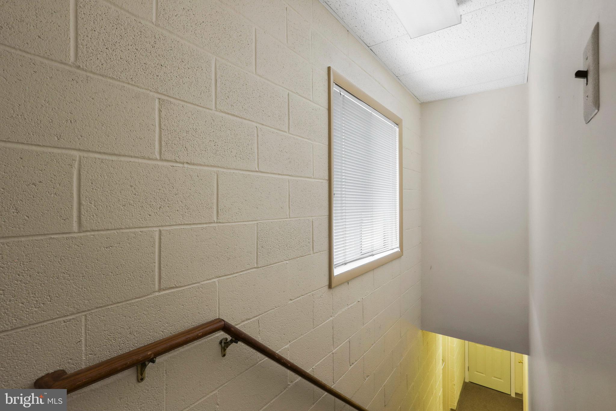 Real estate listing preview #23