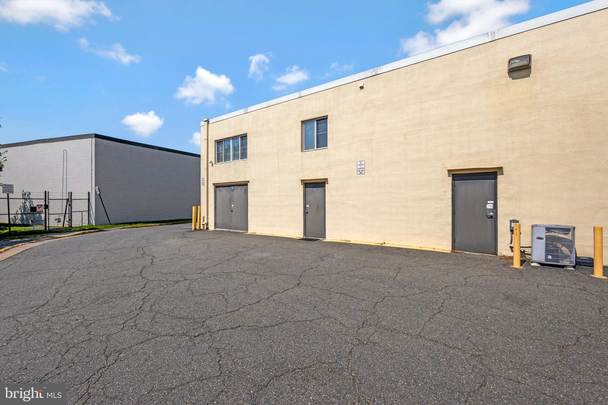 Real estate listing preview #25