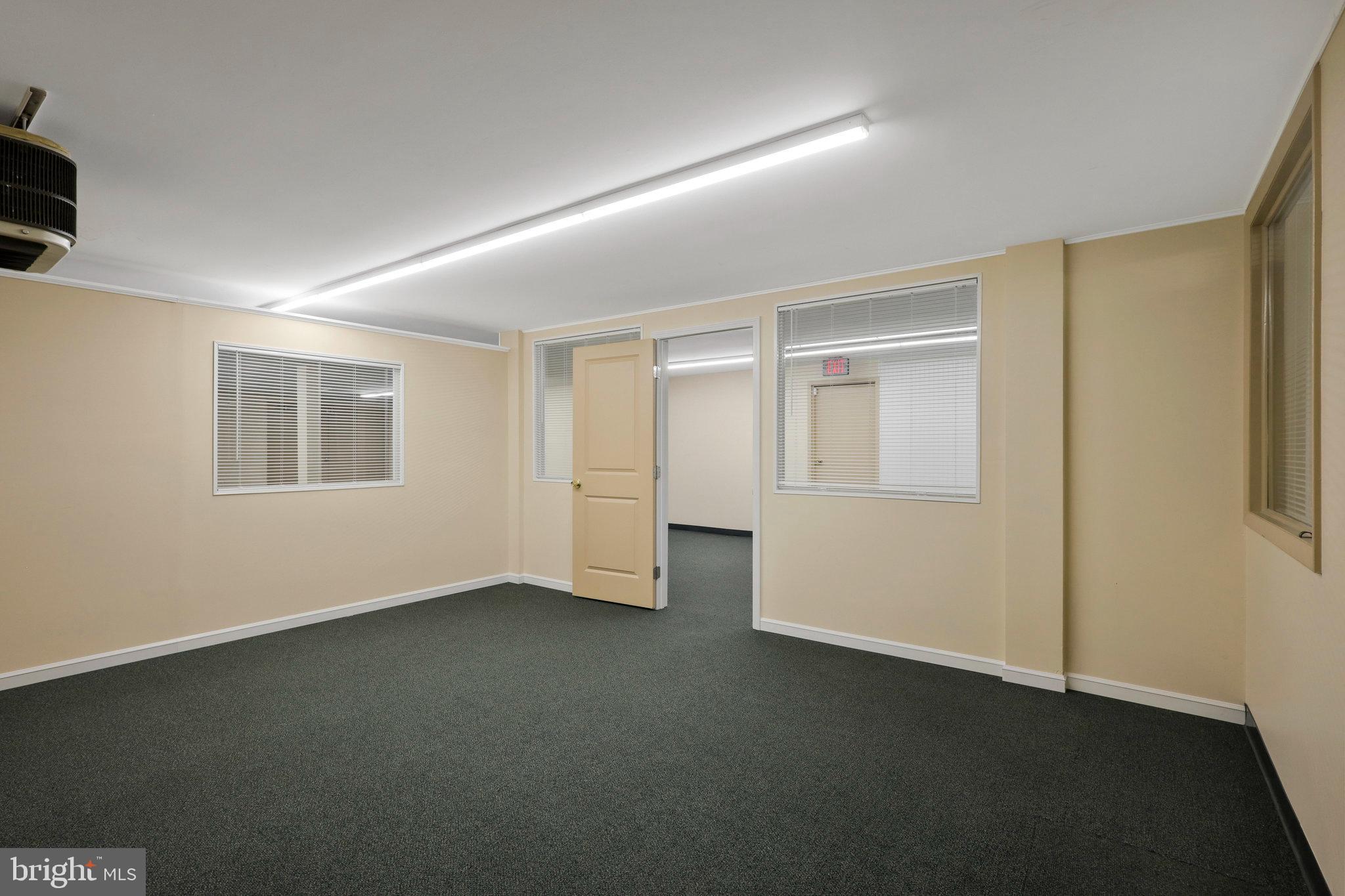 Real estate listing preview #11