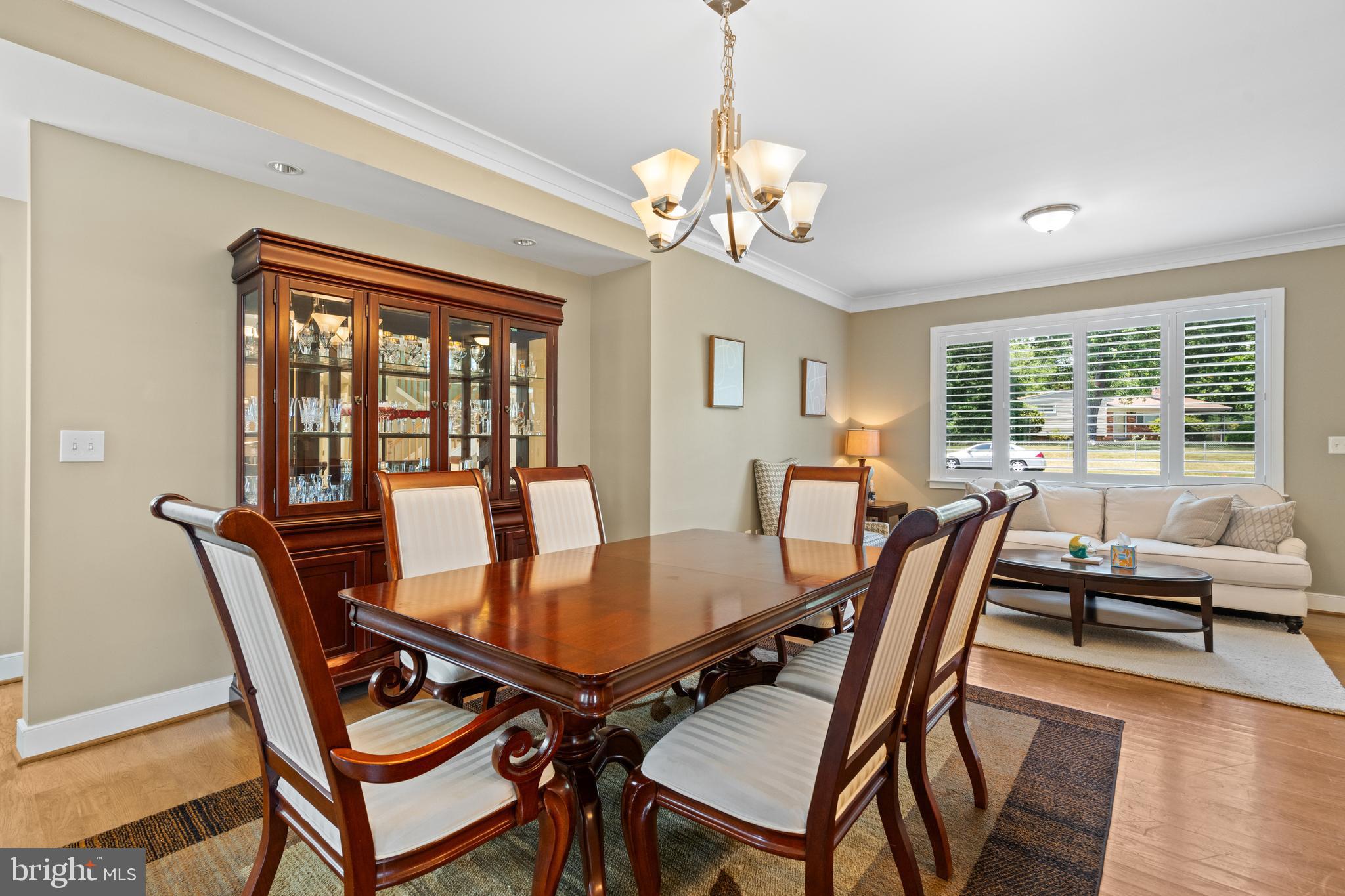 Real estate listing preview #12