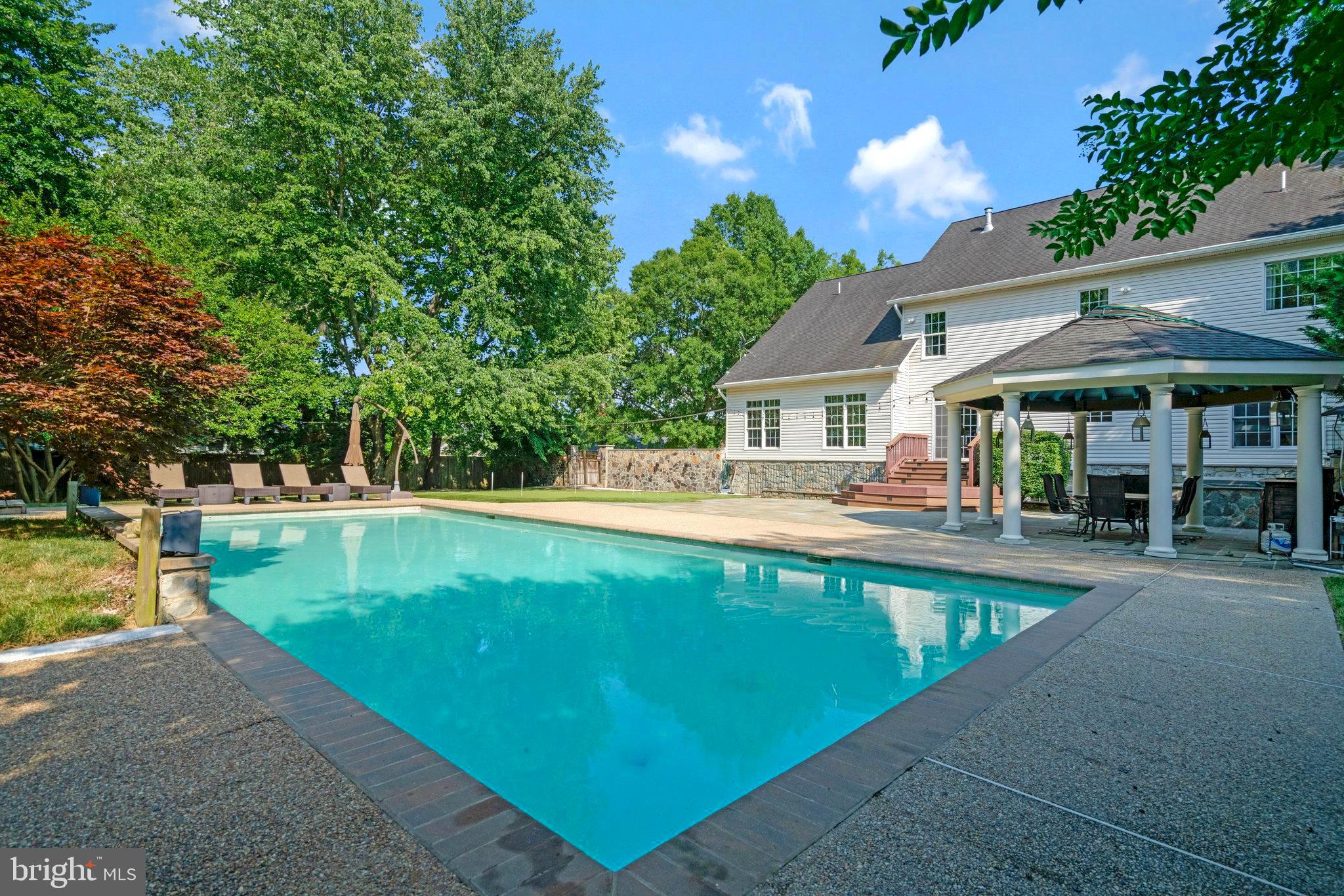 Real estate listing preview #85