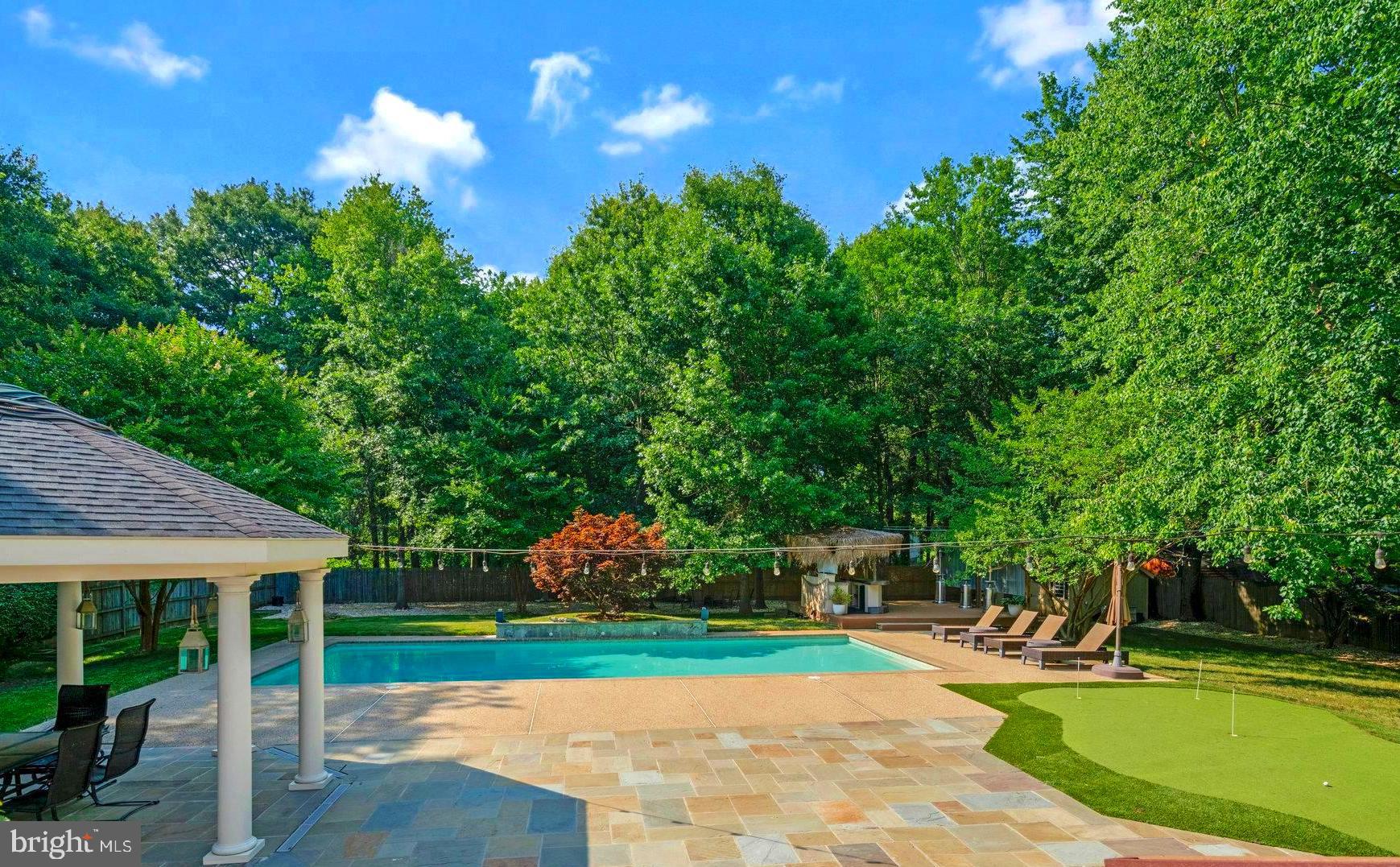 Real estate listing preview #1