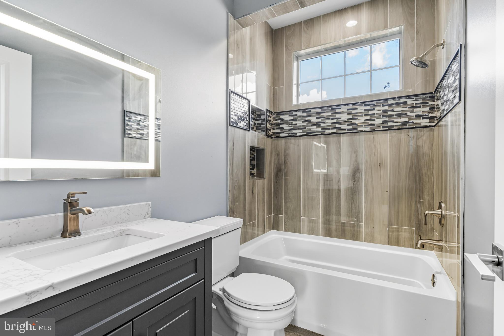 Real estate listing preview #14