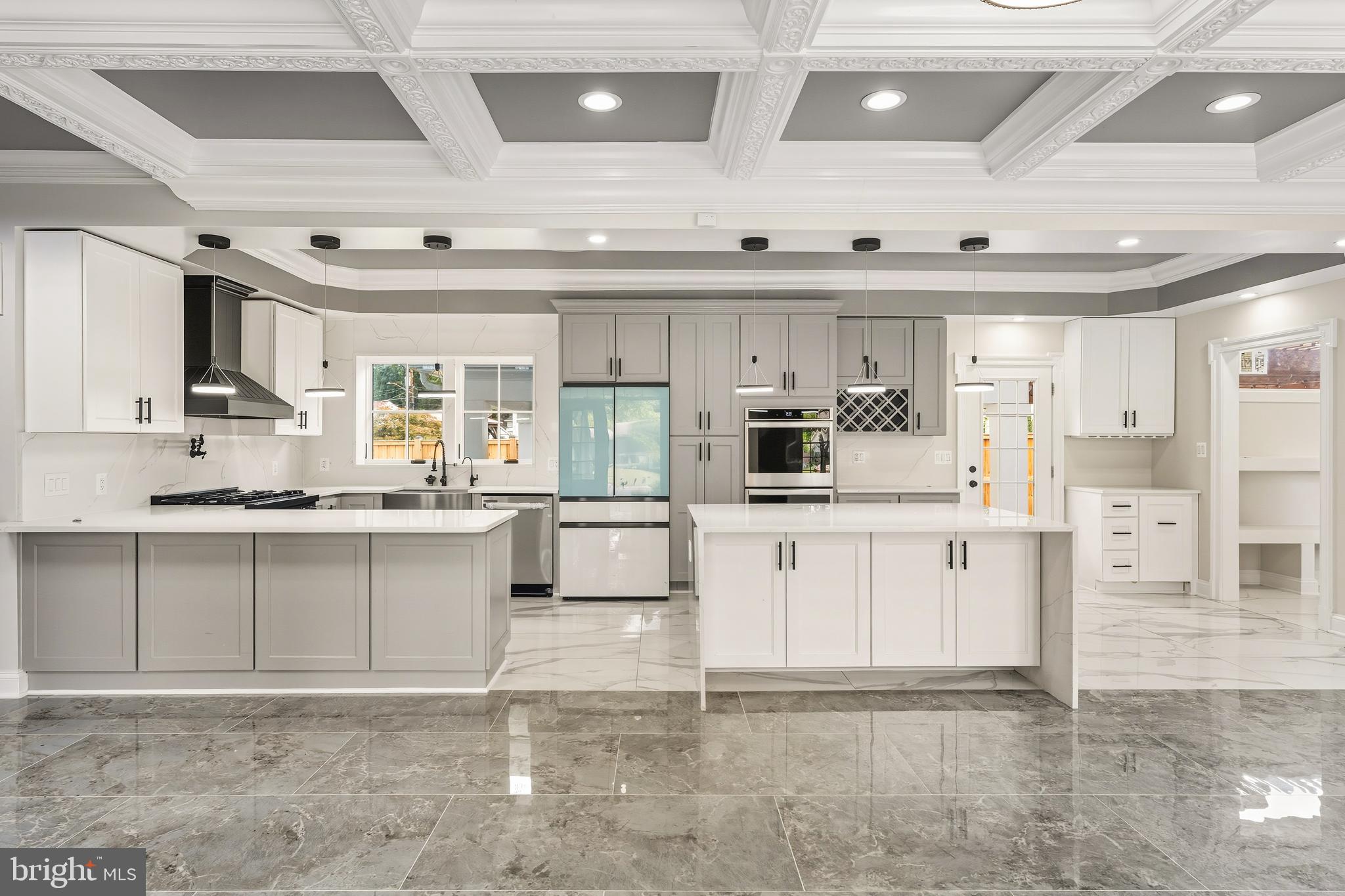 Real estate listing preview #3