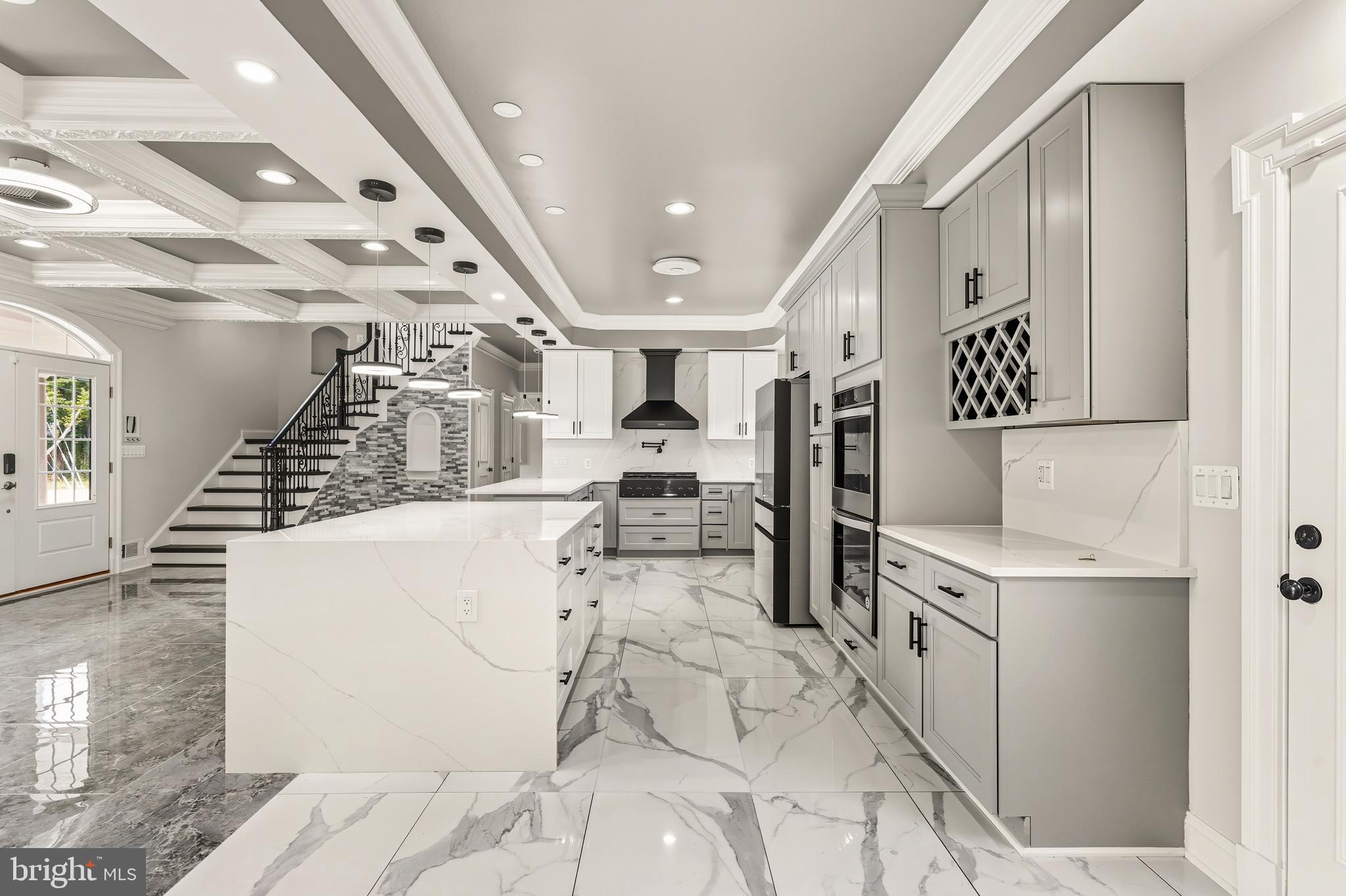 Real estate listing preview #6