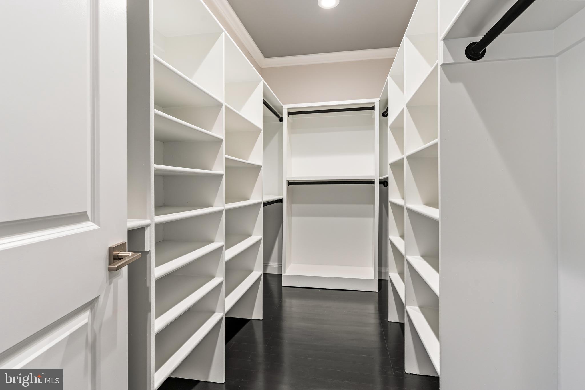 Real estate listing preview #17