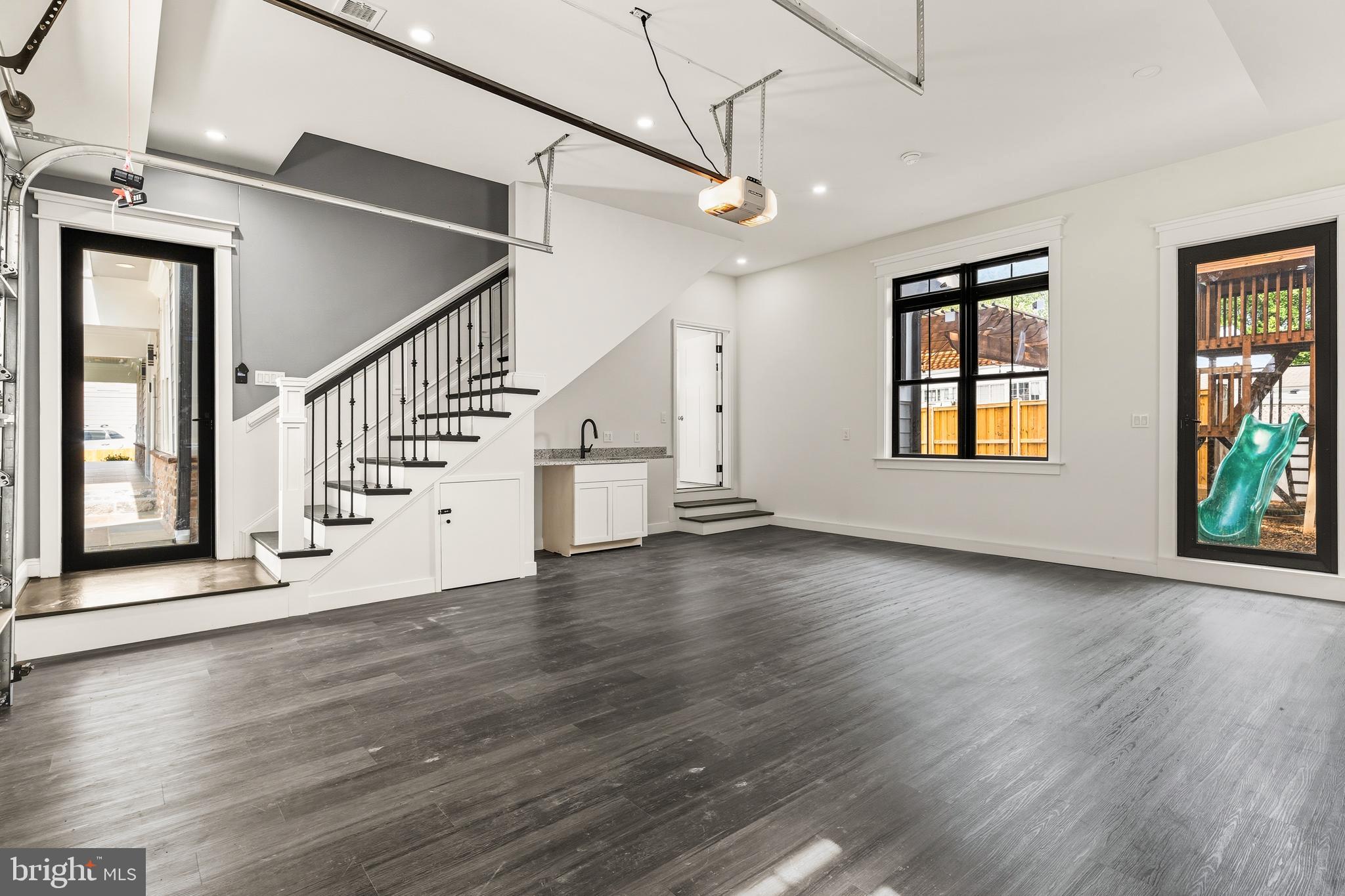 Real estate listing preview #26