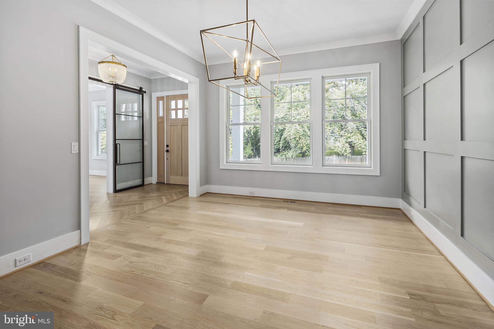 Real estate listing preview #3