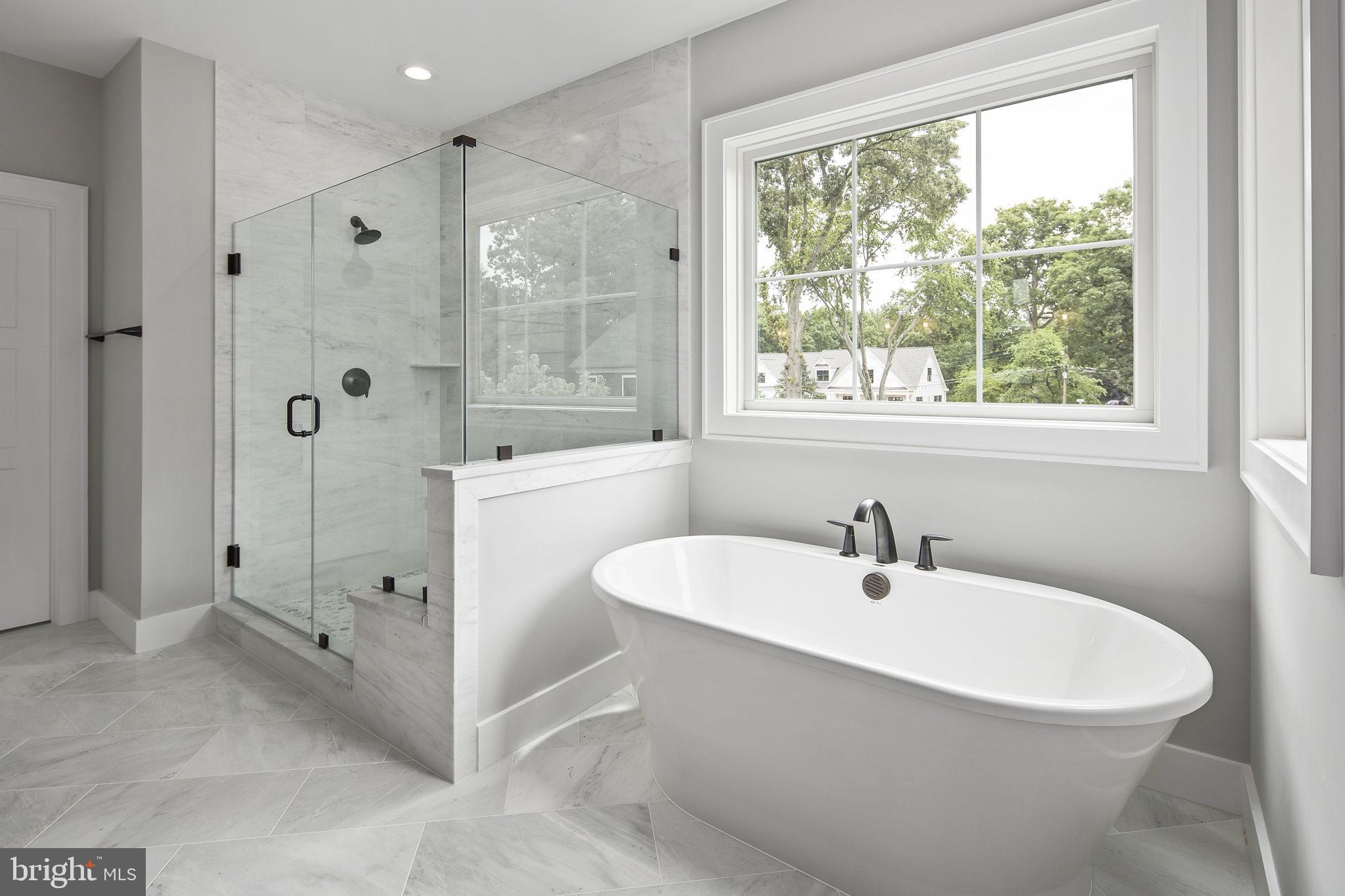 Real estate listing preview #6