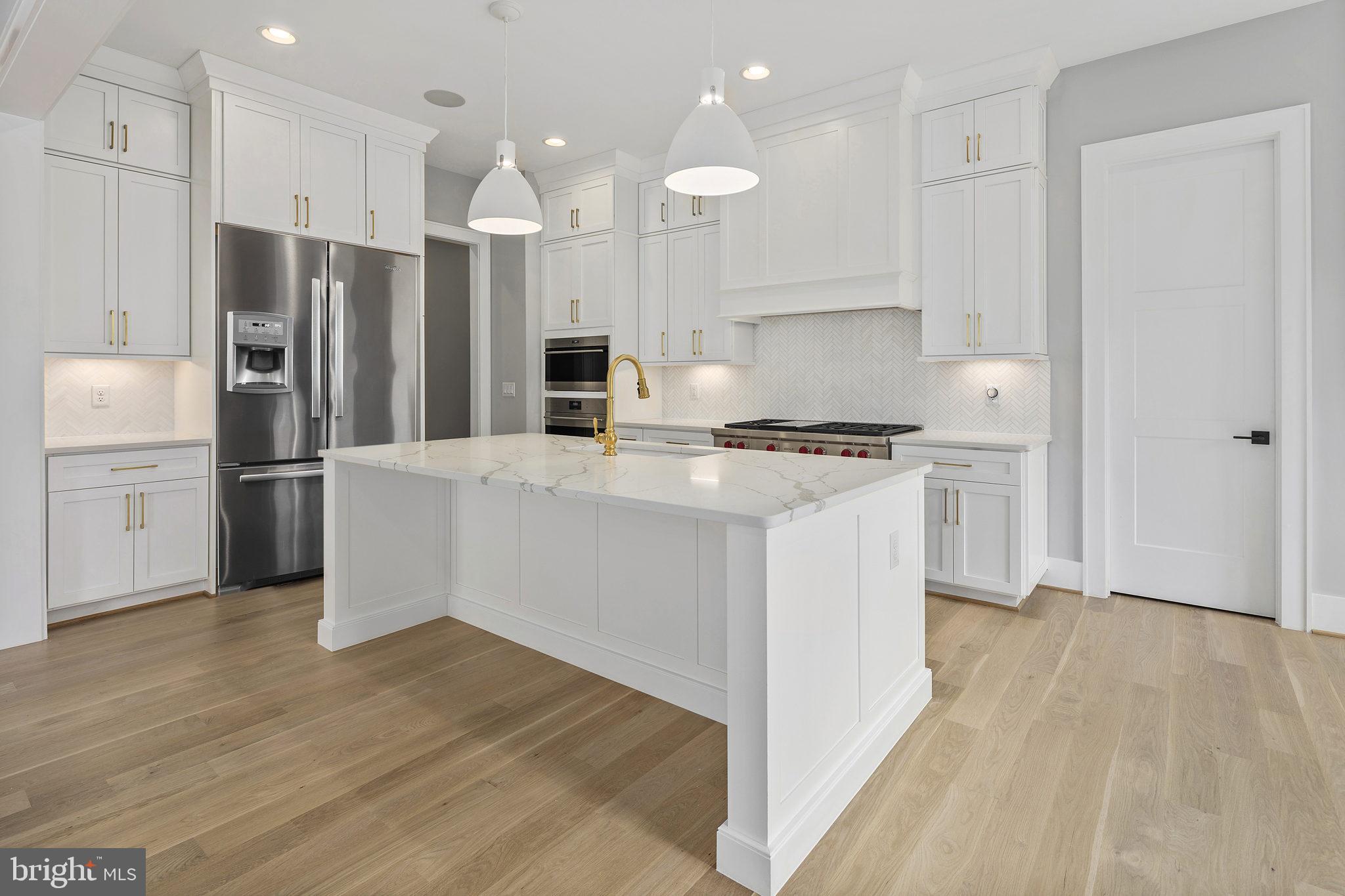 Real estate listing preview #4