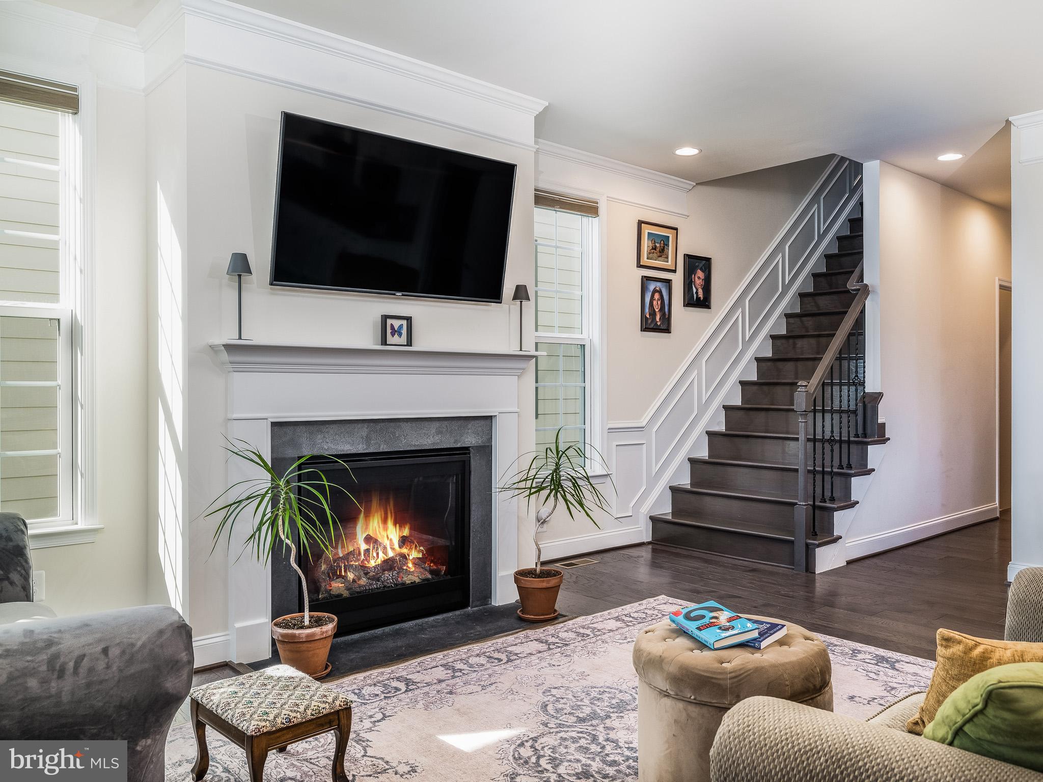 Real estate listing preview #8