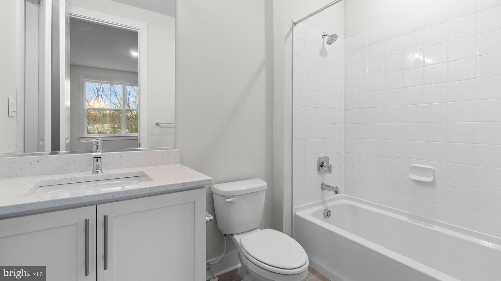 Real estate listing preview #13