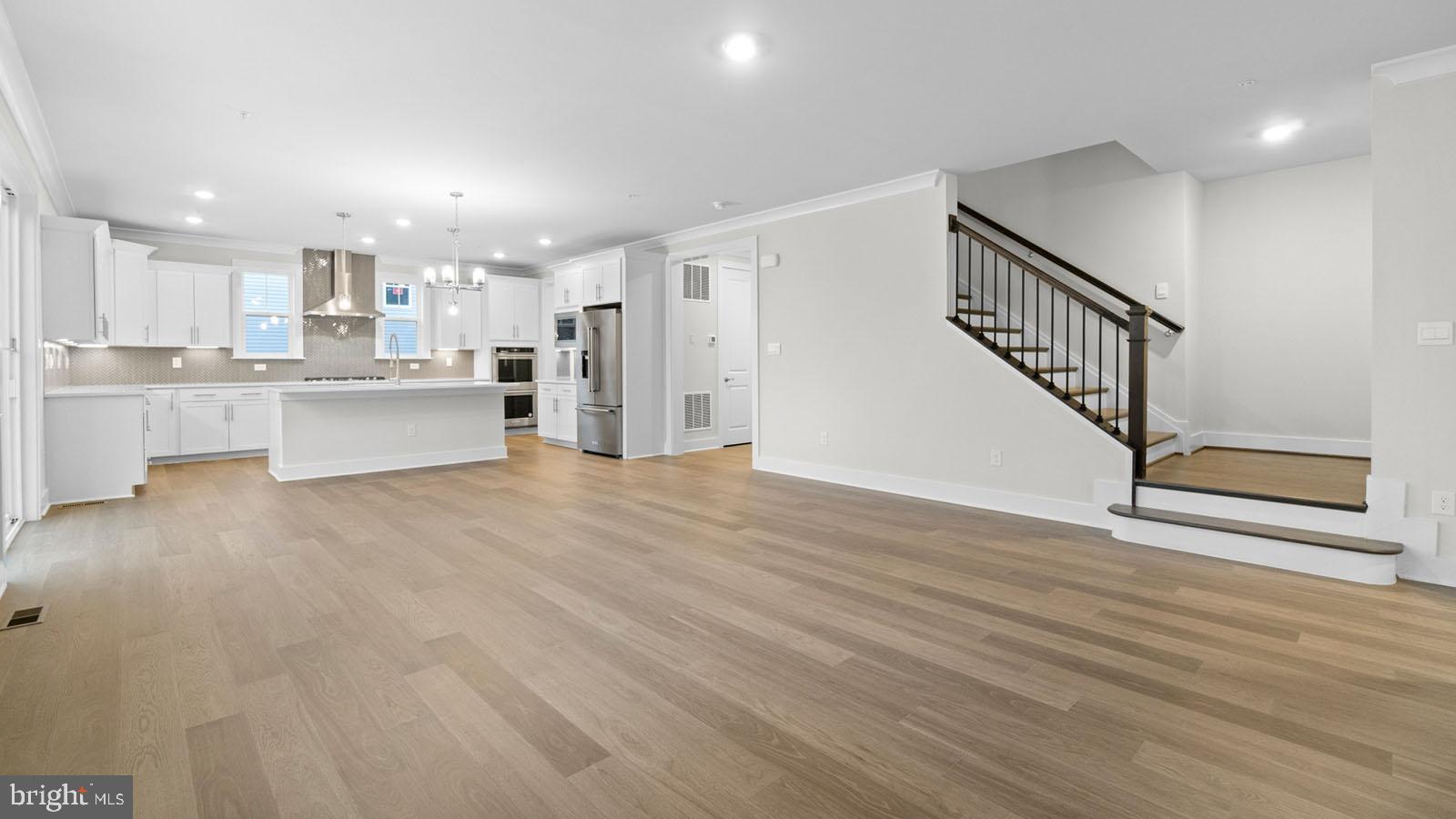 Real estate listing preview #4