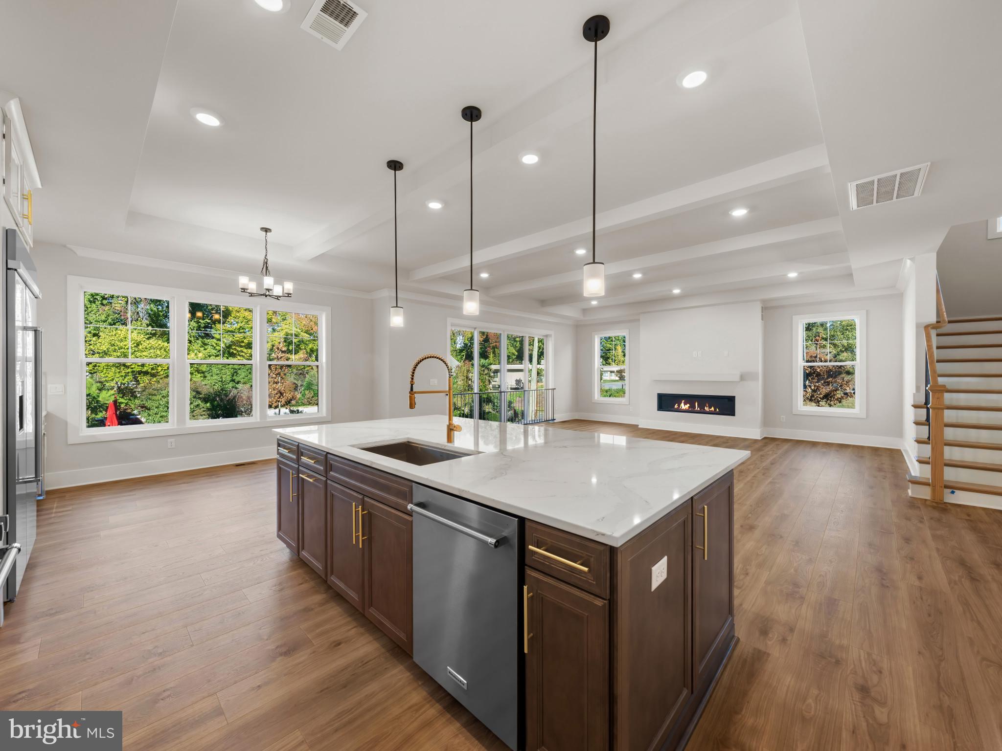 Real estate listing preview #53