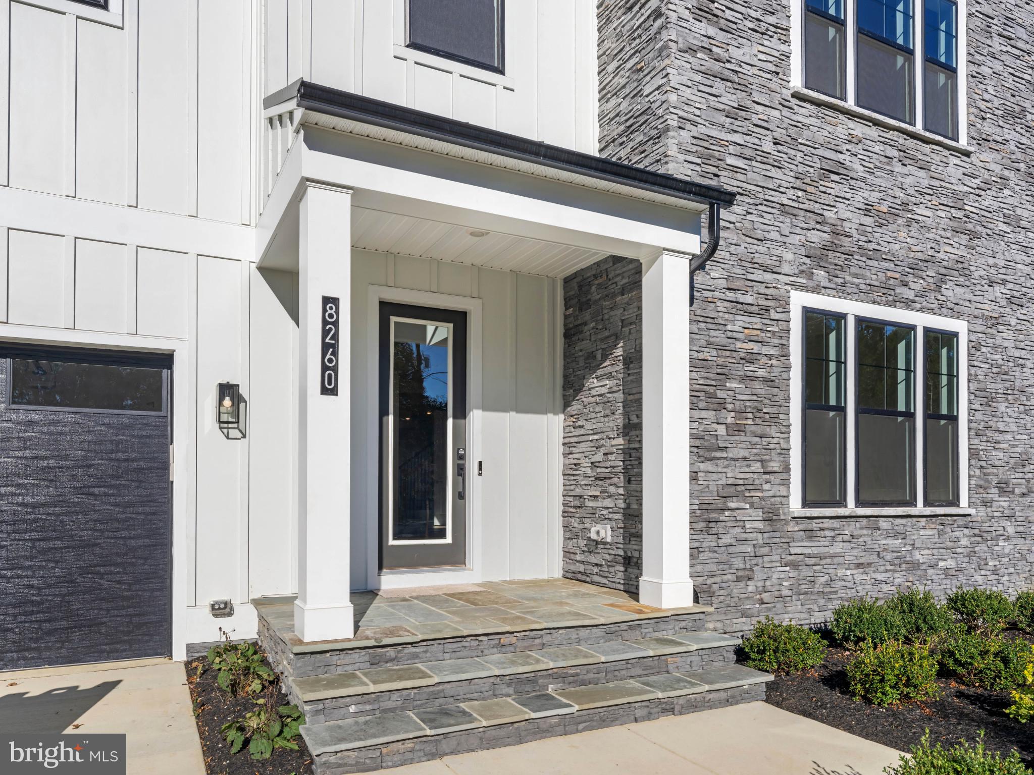 Real estate listing preview #3