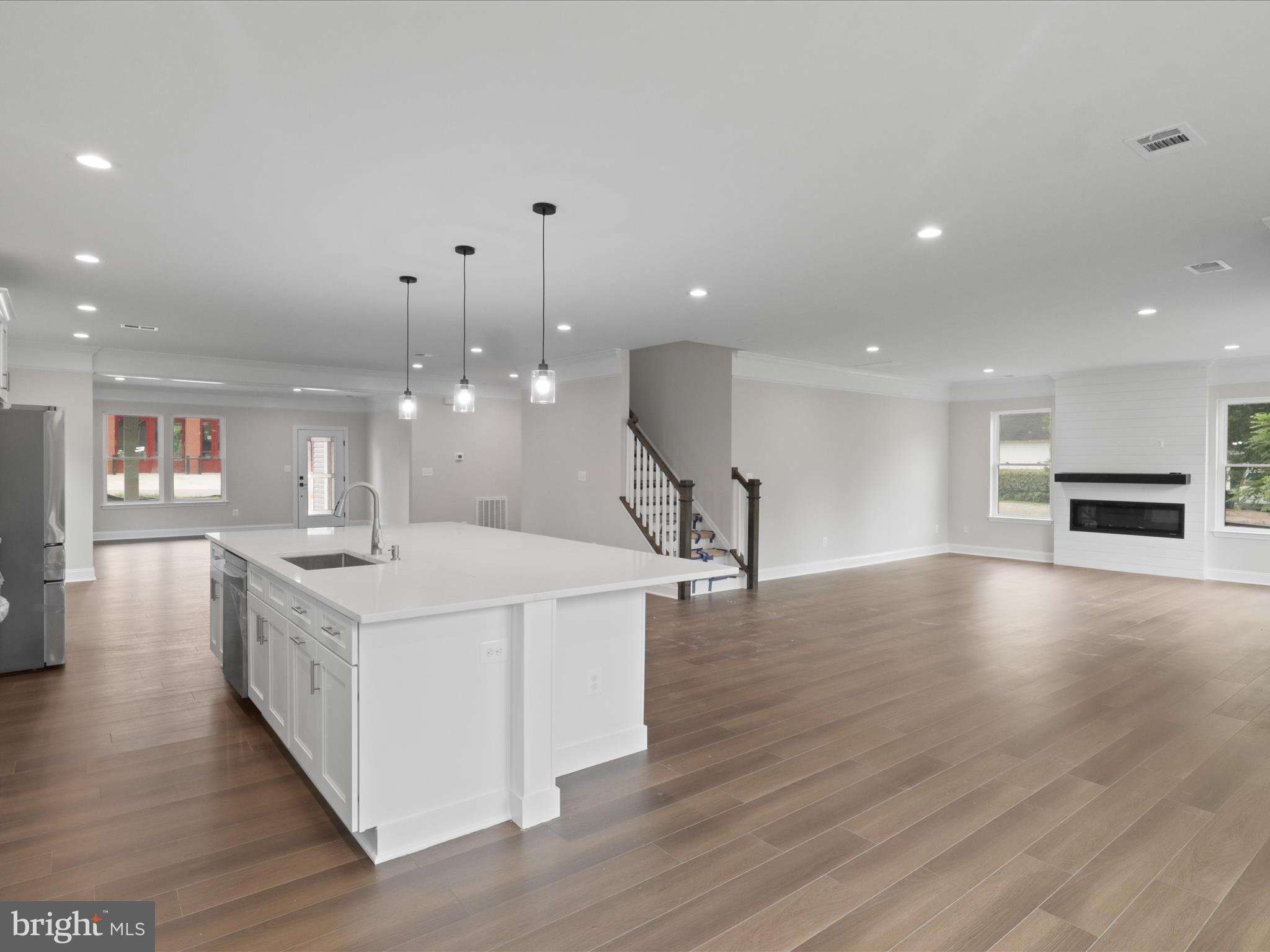 Real estate listing preview #20