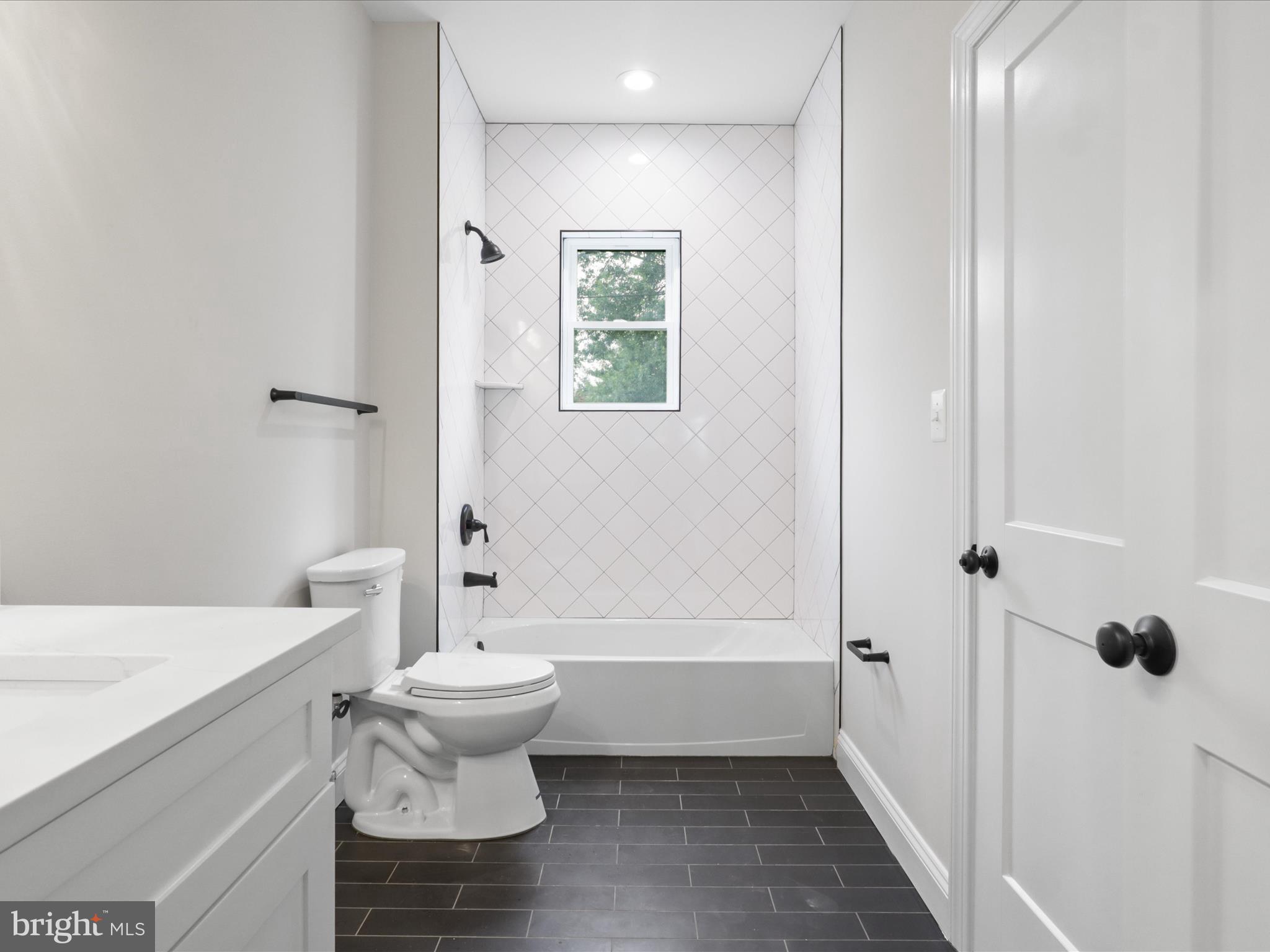 Real estate listing preview #11