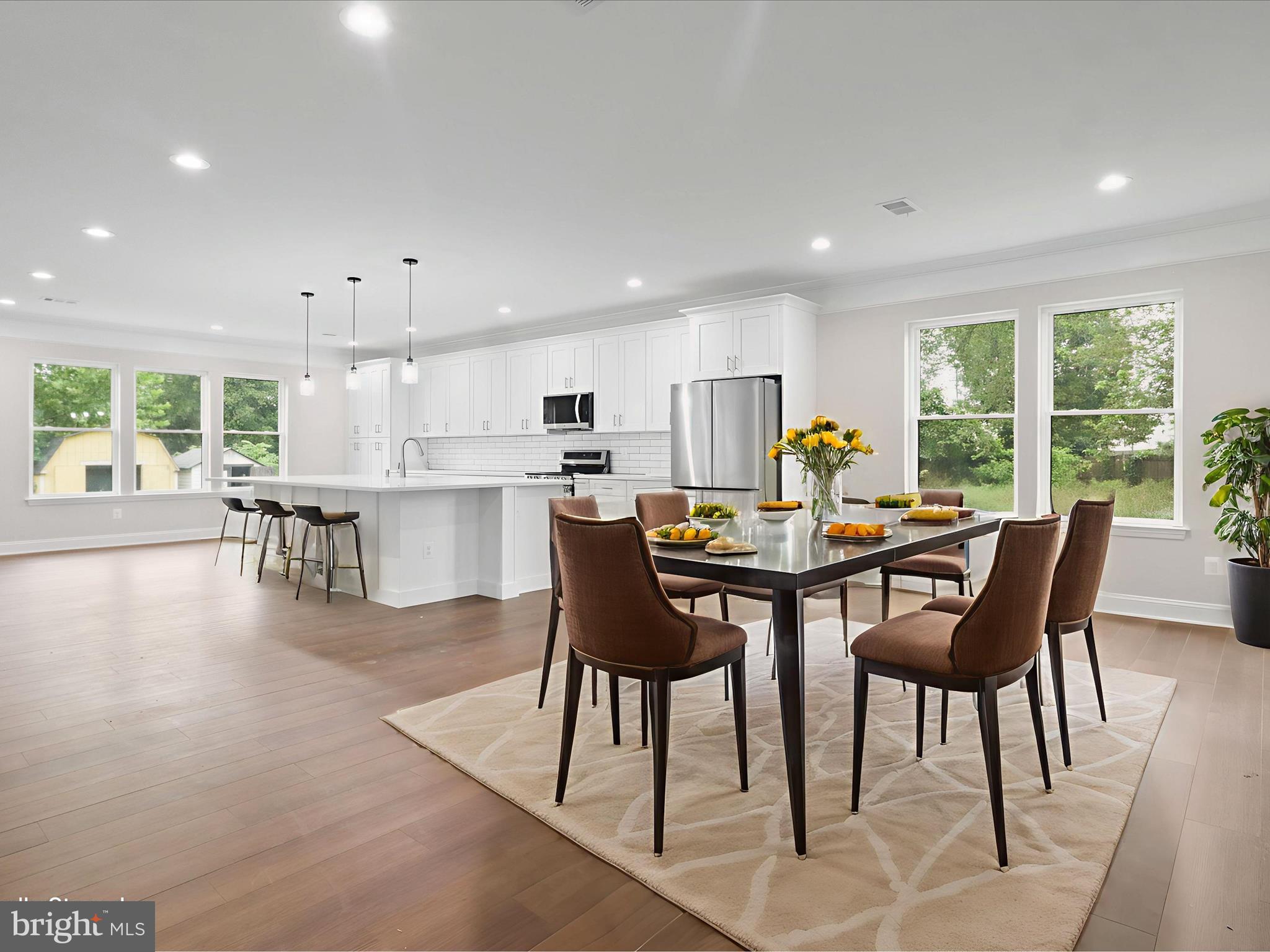 Real estate listing preview #16