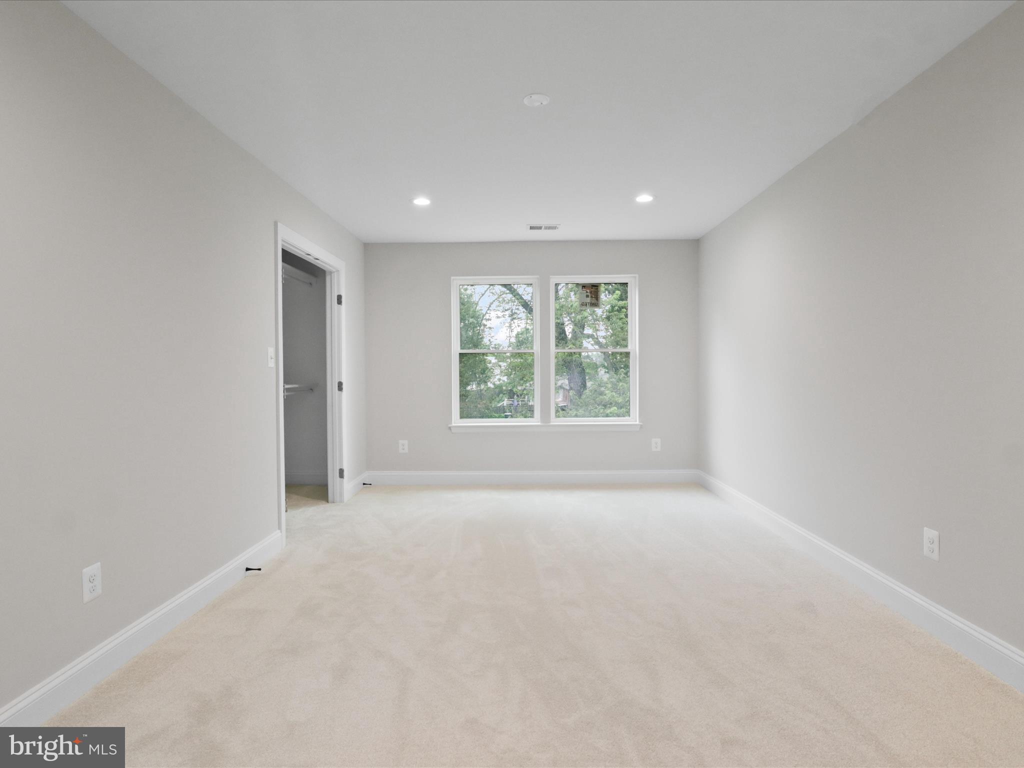 Real estate listing preview #31