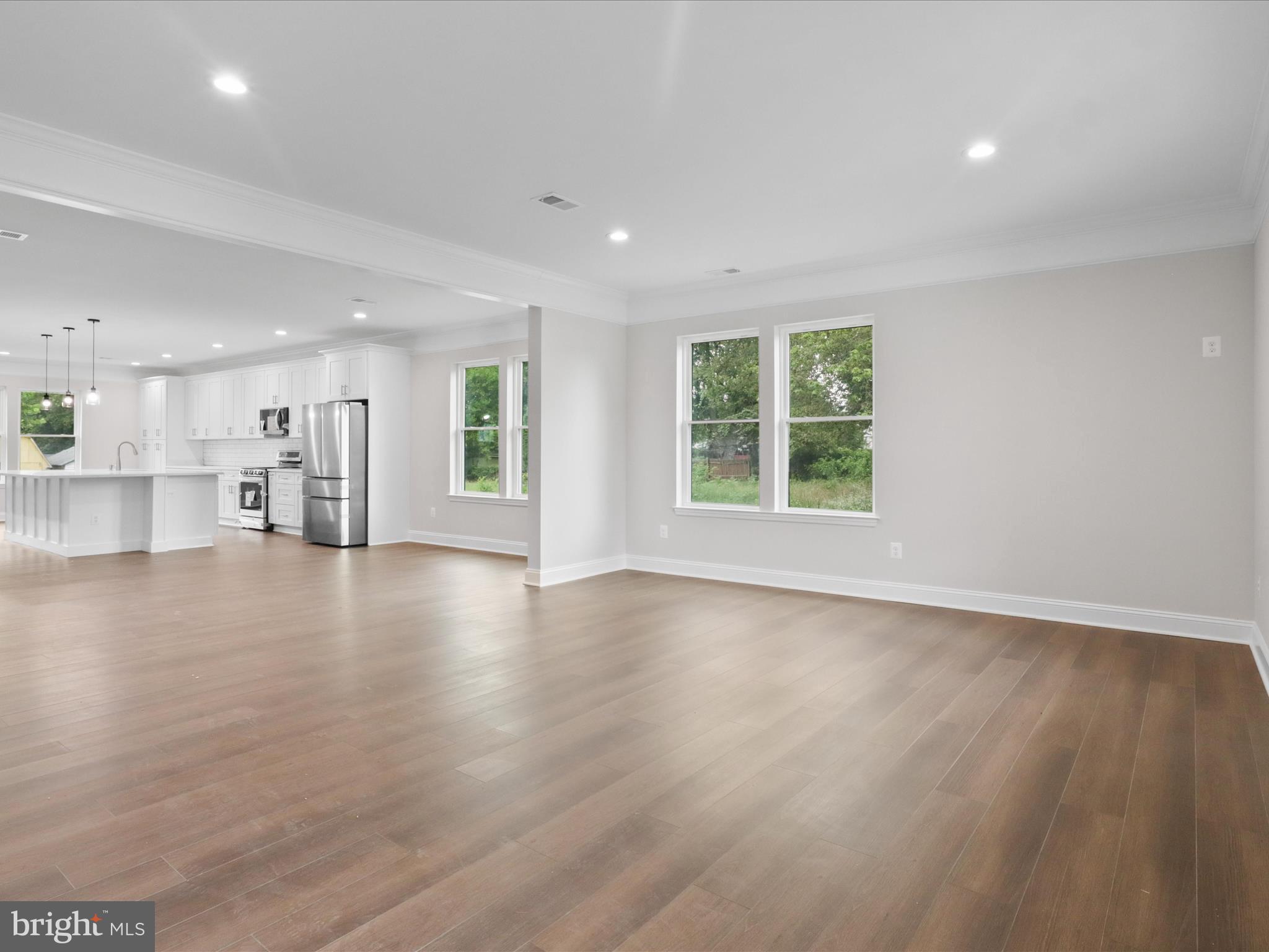 Real estate listing preview #5