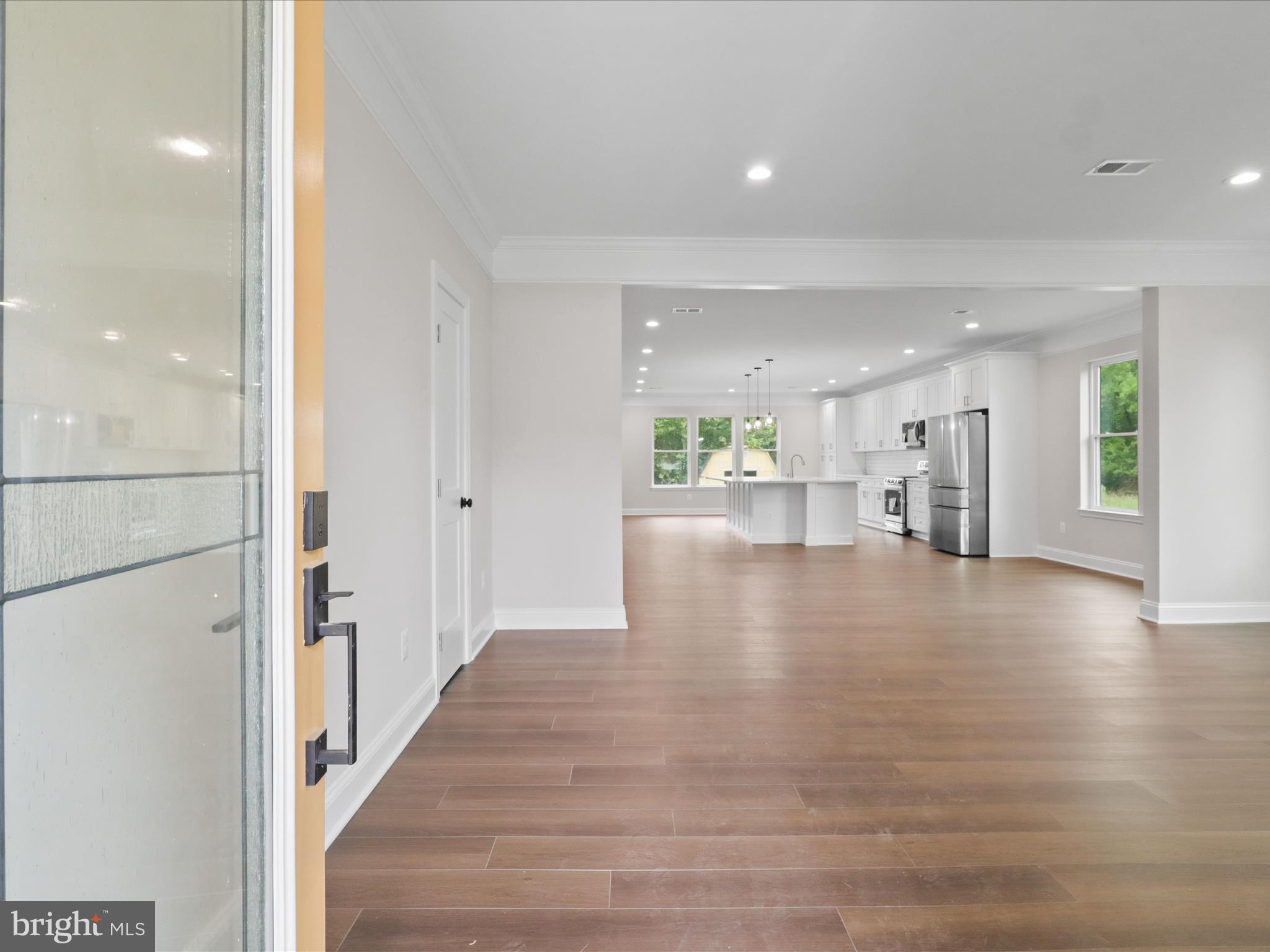 Real estate listing preview #4