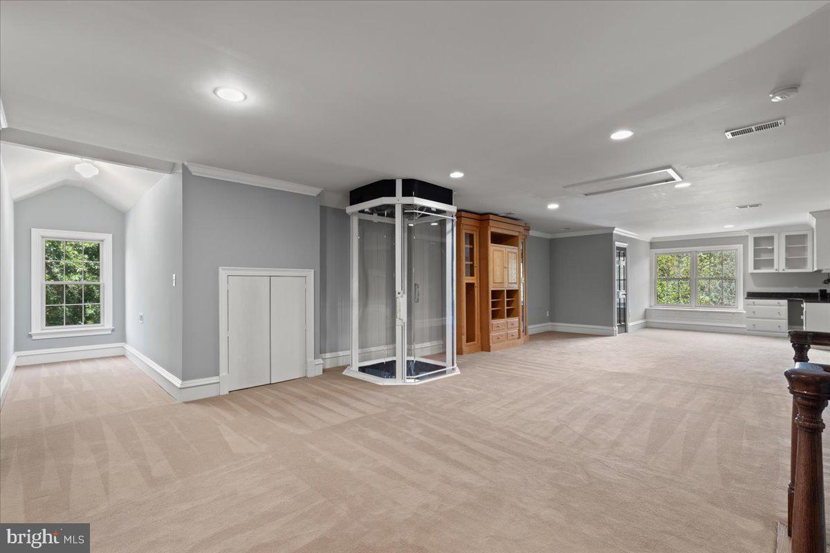 Real estate listing preview #7