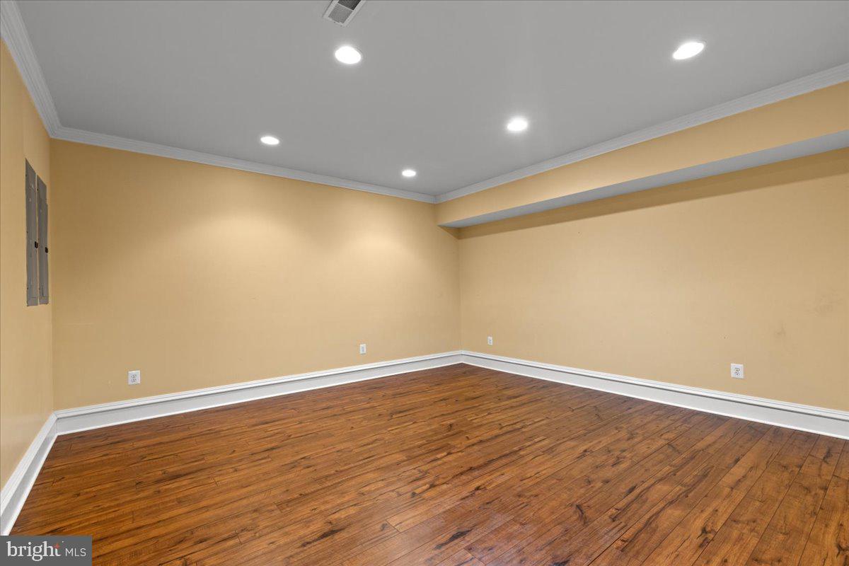 Real estate listing preview #63