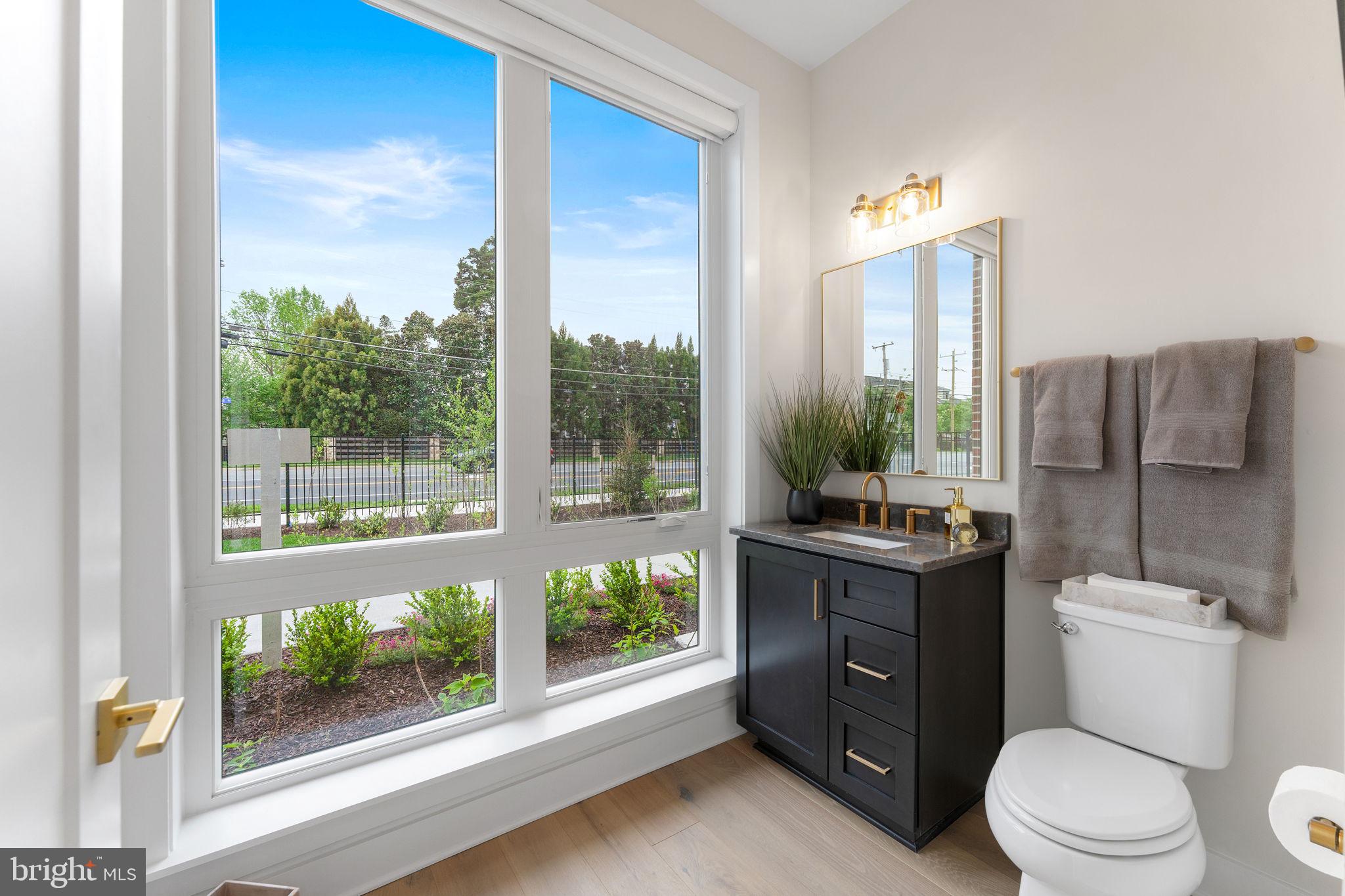 Real estate listing preview #9