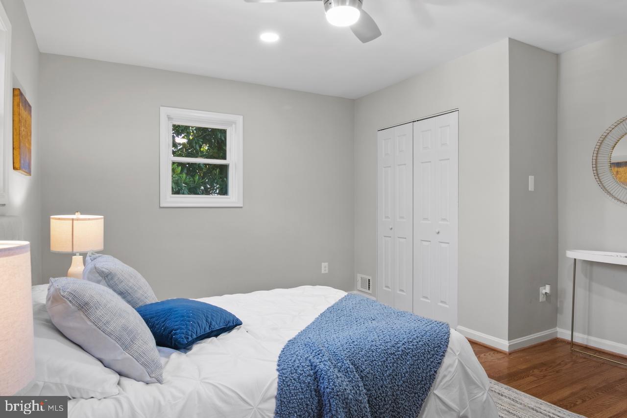 Real estate listing preview #18