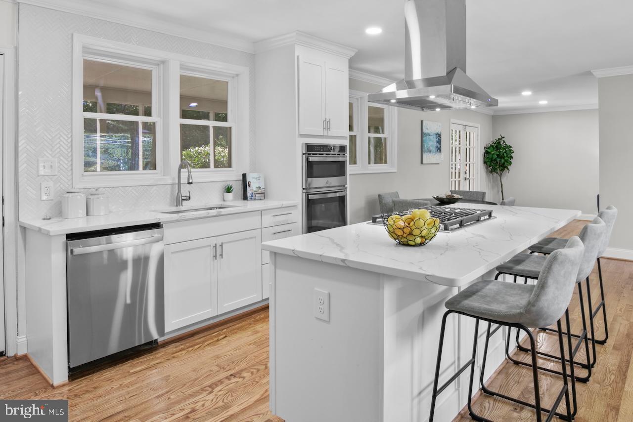 Real estate listing preview #11