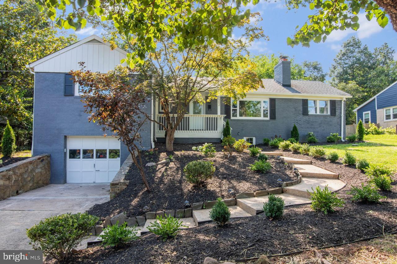 Real estate listing preview #1