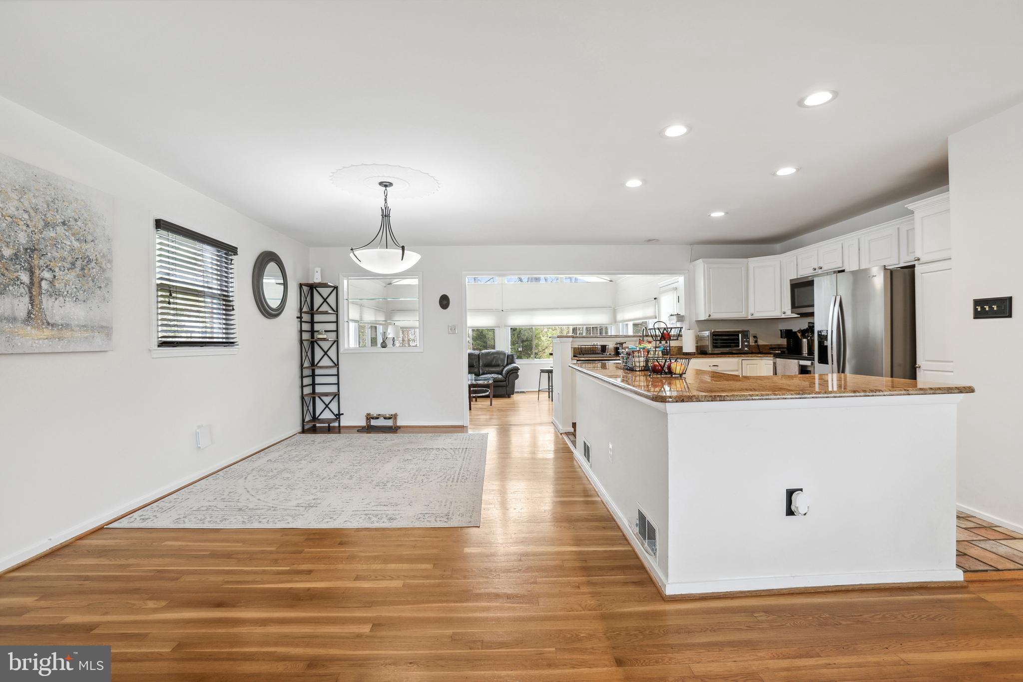 Real estate listing preview #7