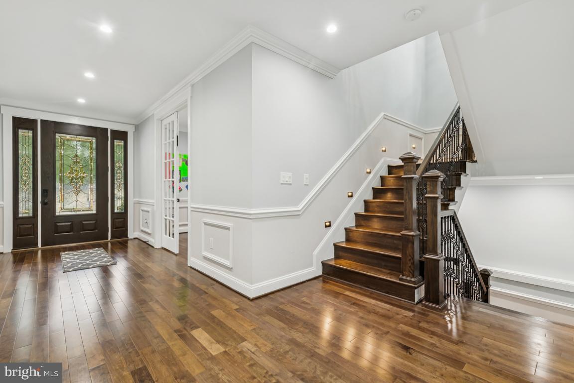 Real estate listing preview #2