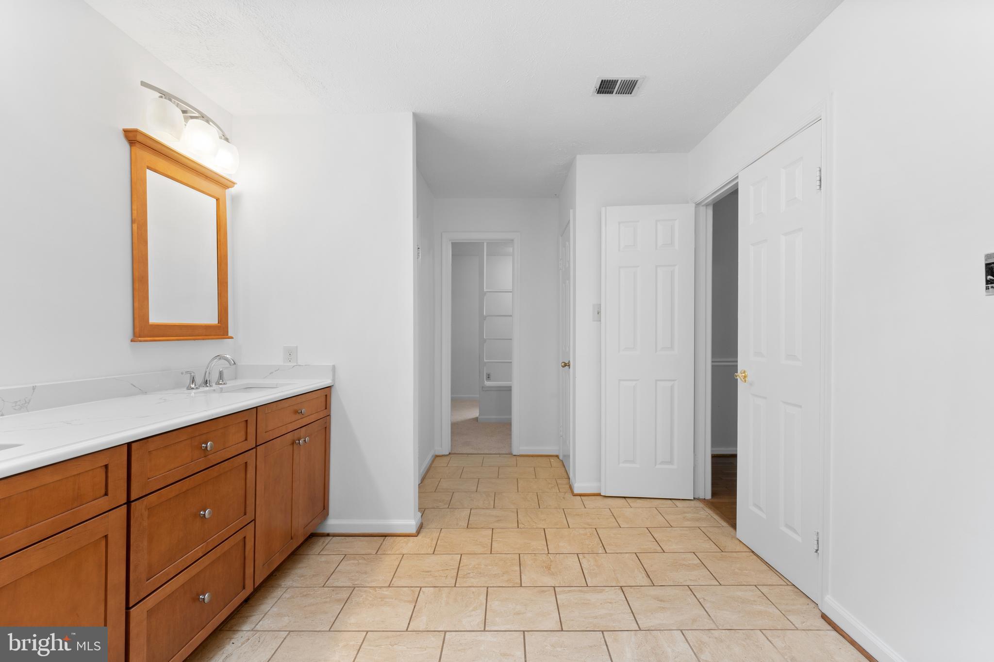 Real estate listing preview #58