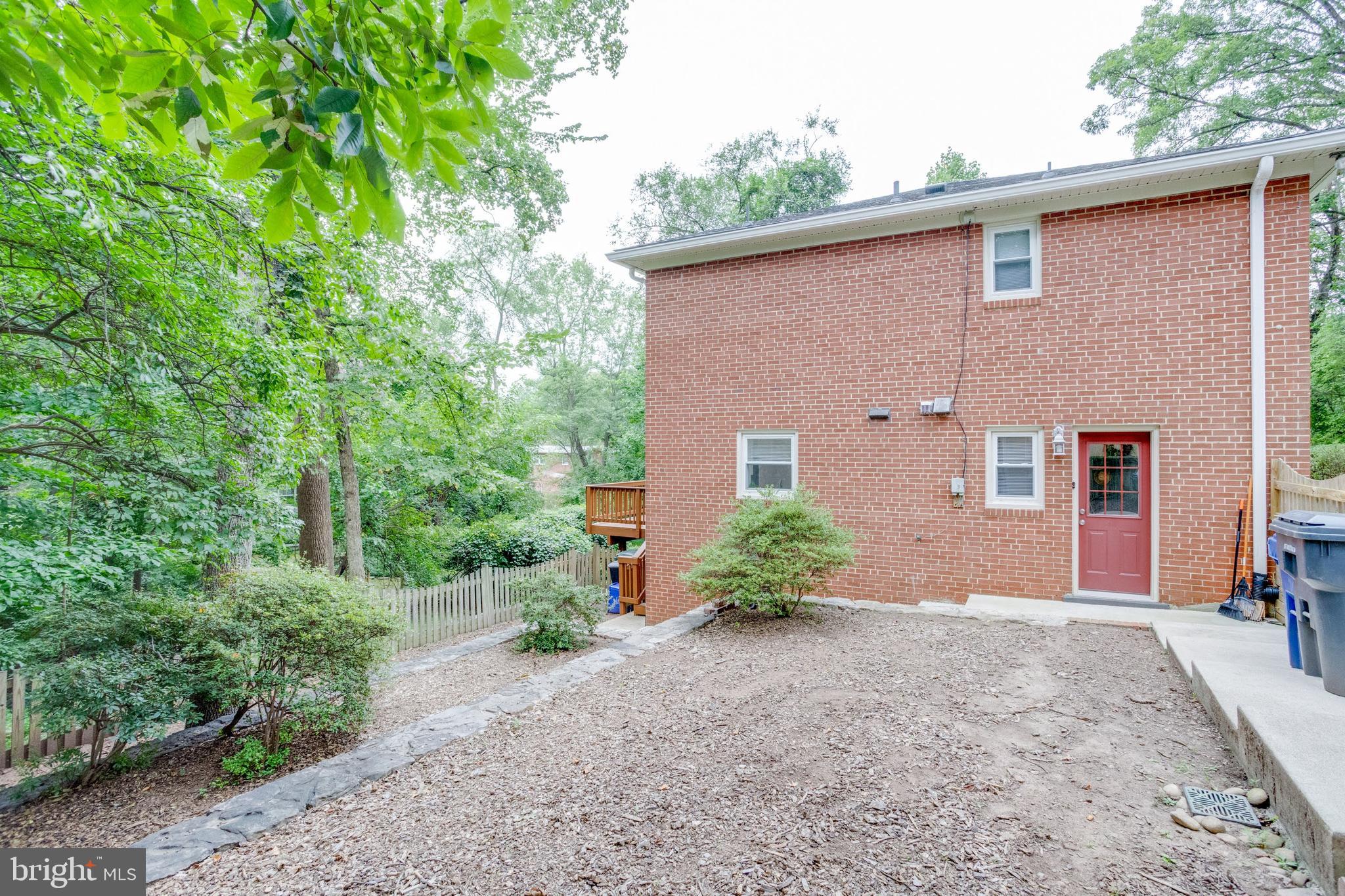 Real estate listing preview #64