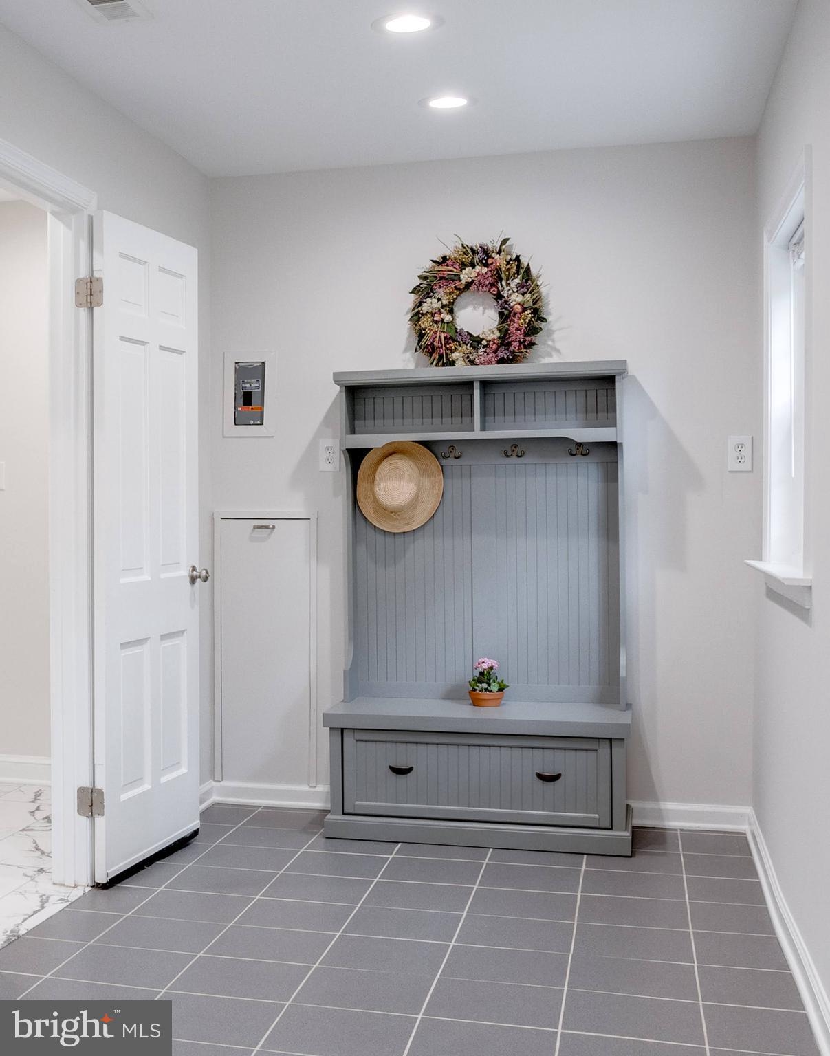 Real estate listing preview #16