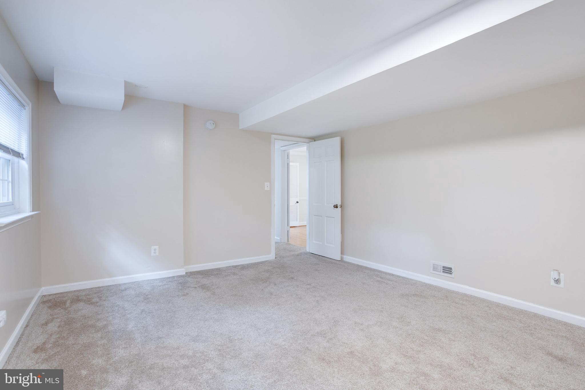 Real estate listing preview #48