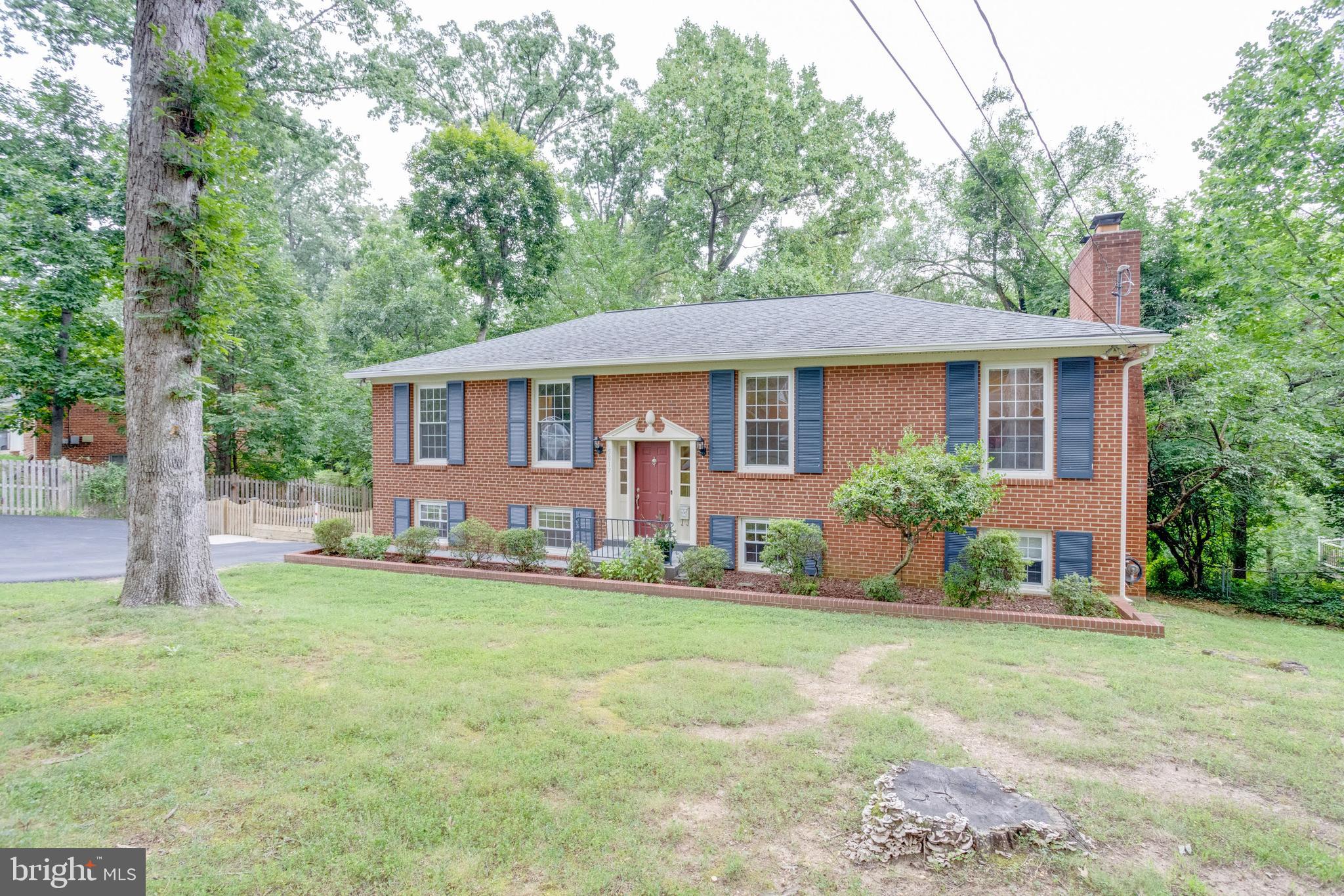 Real estate listing preview #2