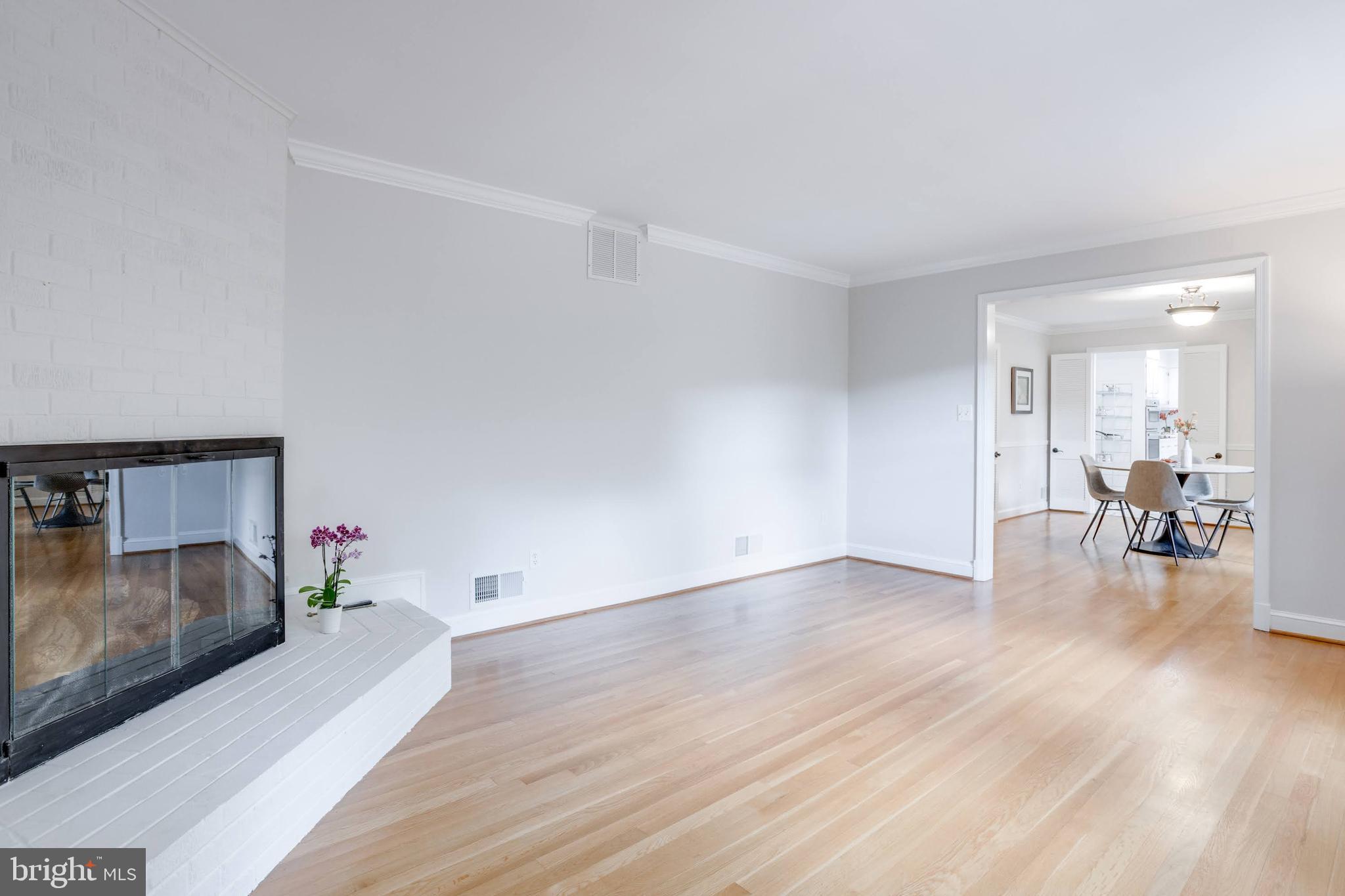 Real estate listing preview #63